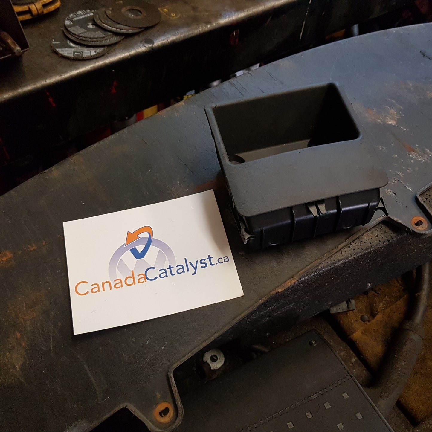 MK5 Rear Console Change POCKET