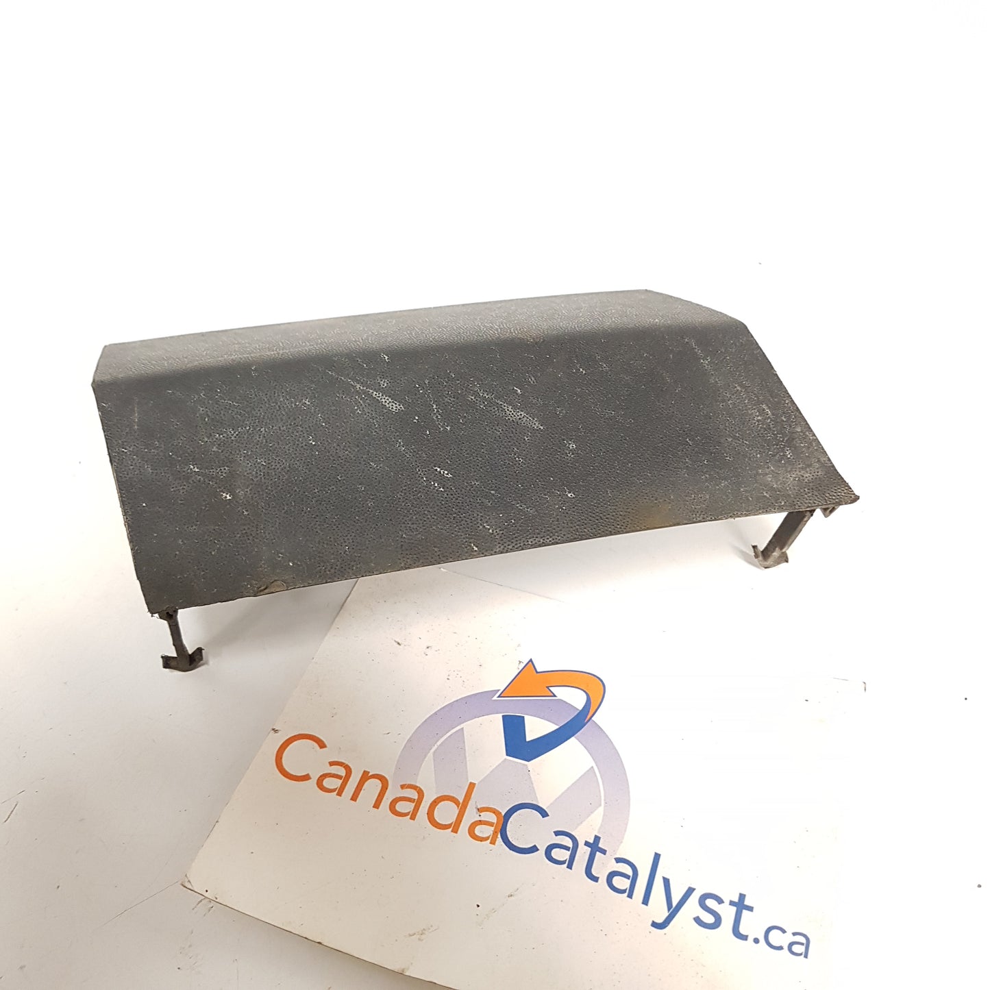 MK3 Bumper Tow Hook Cover TRIM 1HM807441