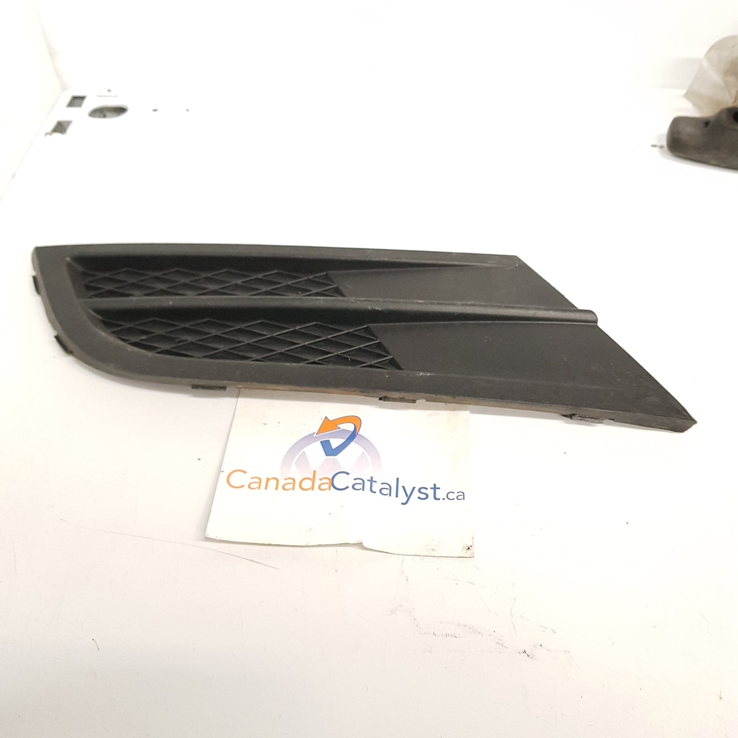 MK7 Jetta Driver Lower GRILLE