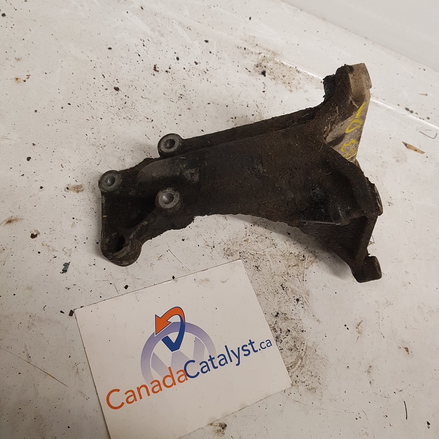 B3 AAZ Rear Engine Mount BRACKET
