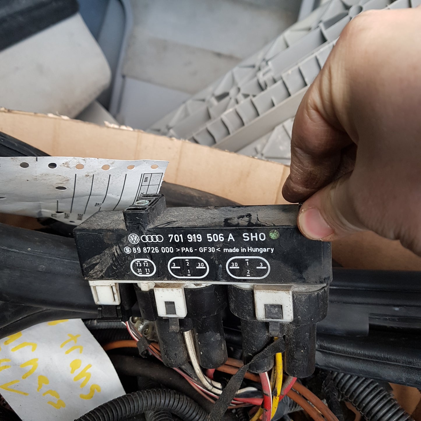 99-03 T4 Cooling Fan Harness w/ Module 7D0907533