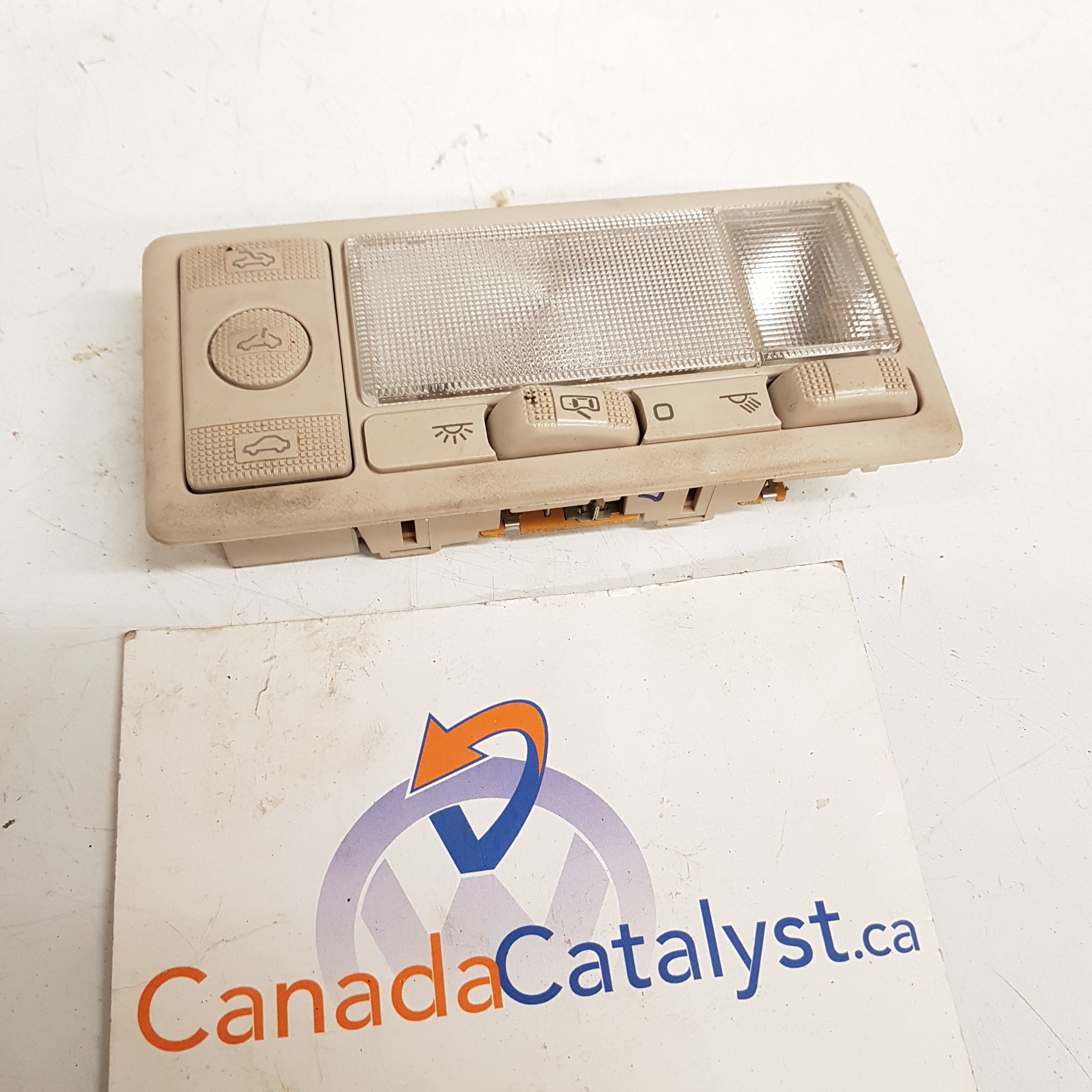 B4 Dome Light Sunroof CONTROLS V DUB HUB