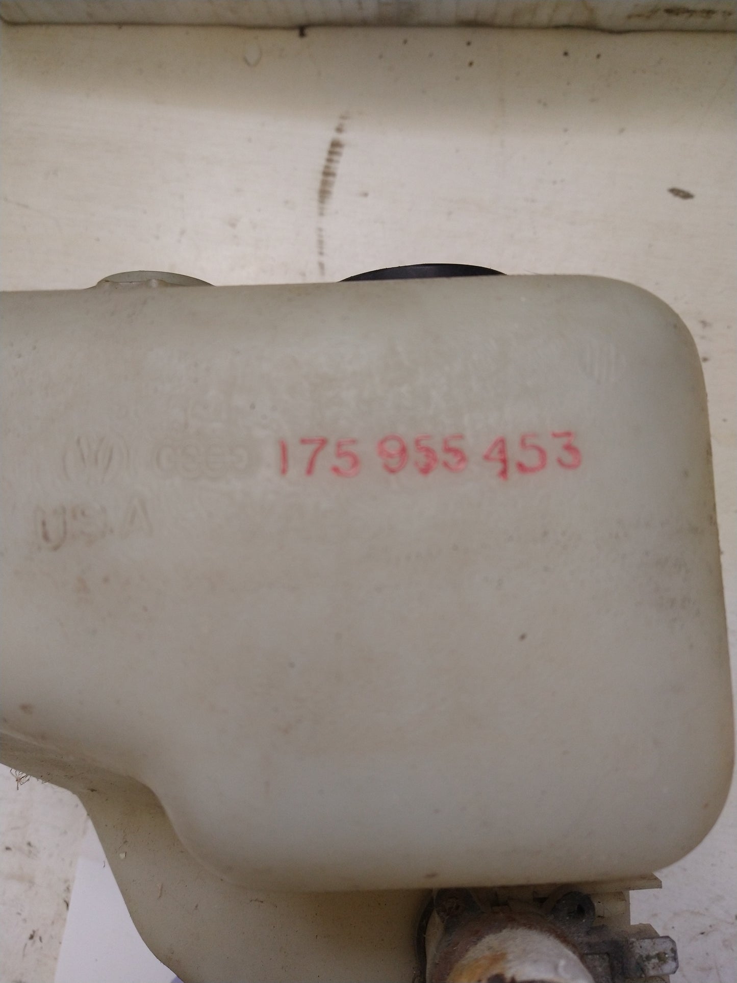 MK1 Rabbit GTI Pickup Washer TANK And PUMP 175955453