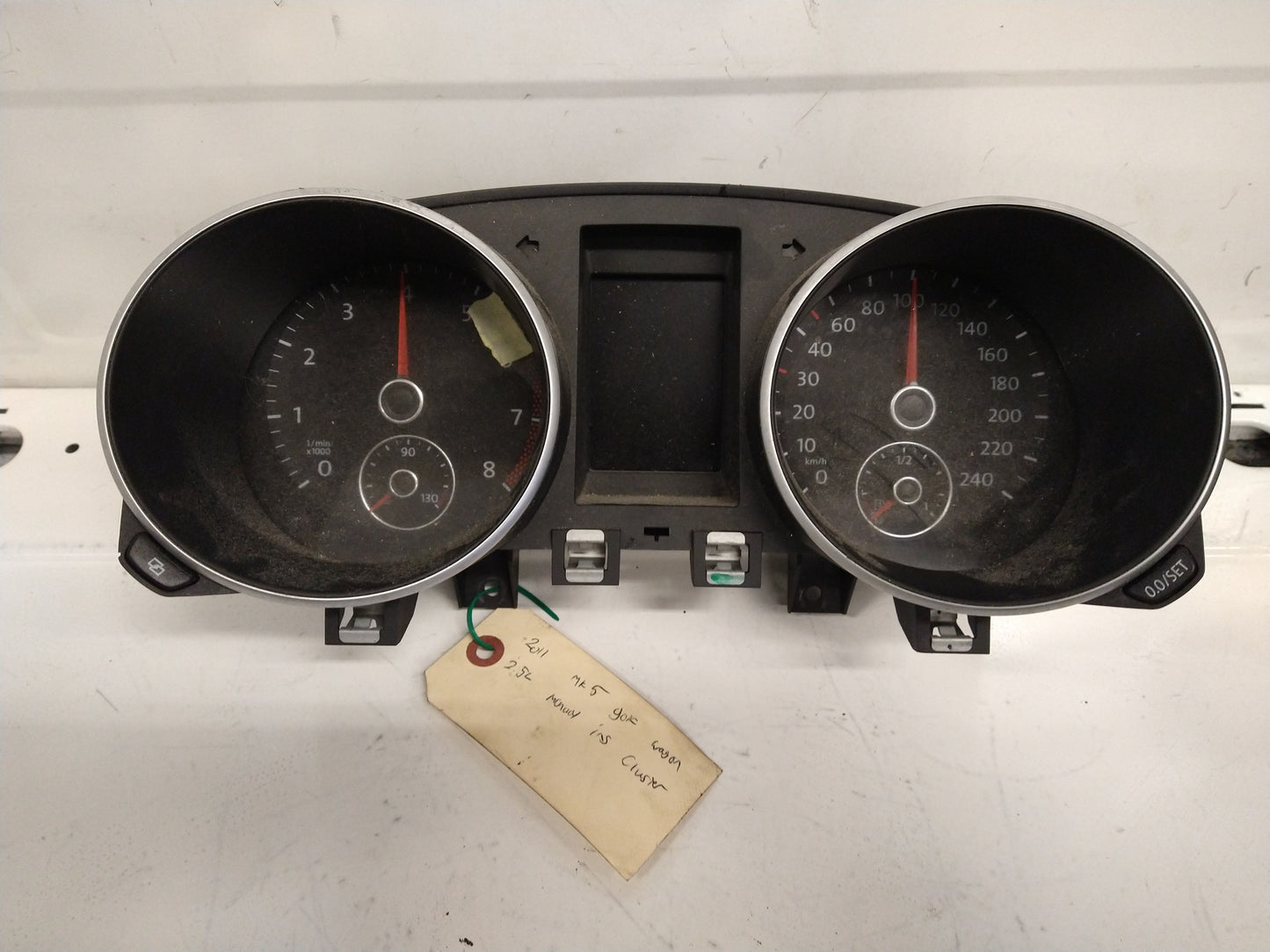 MK5 Golf Wagon 2.5L Instrument CLUSTER