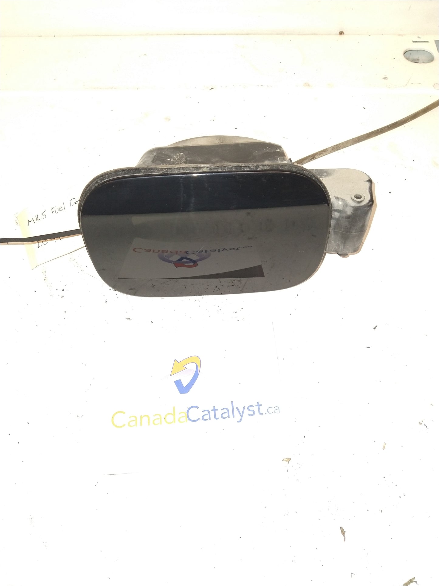 MK5 Jetta Fuel DOOR L041