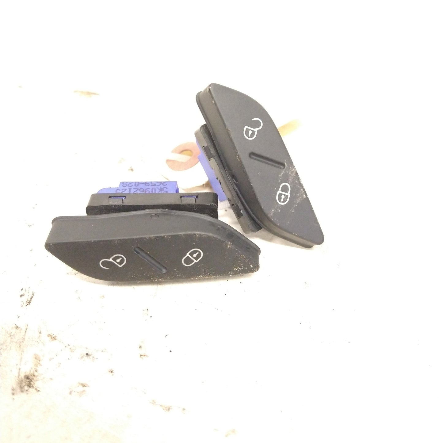MK6 Golf Interior Lock SWITCHES