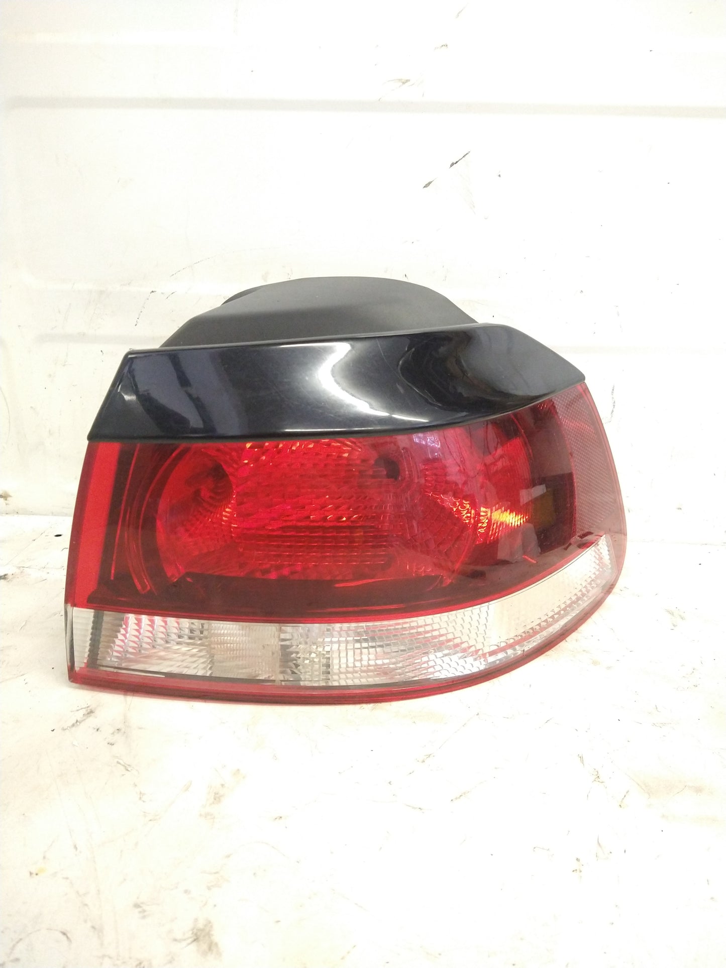 MK6 GOLF GTI Passenger Tail Light