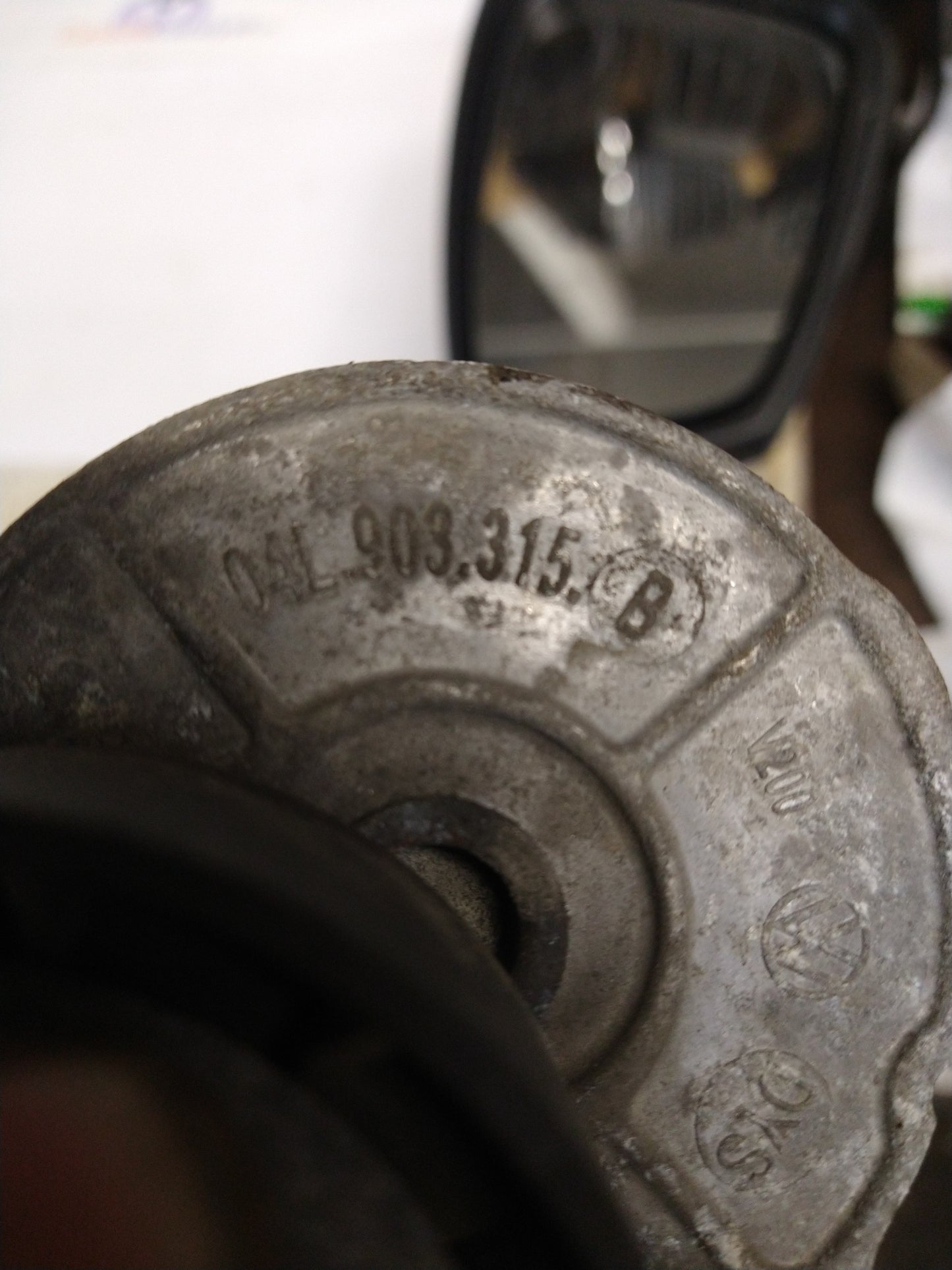 Accessory Drive Belt Tensioner Assembly 04L903315B