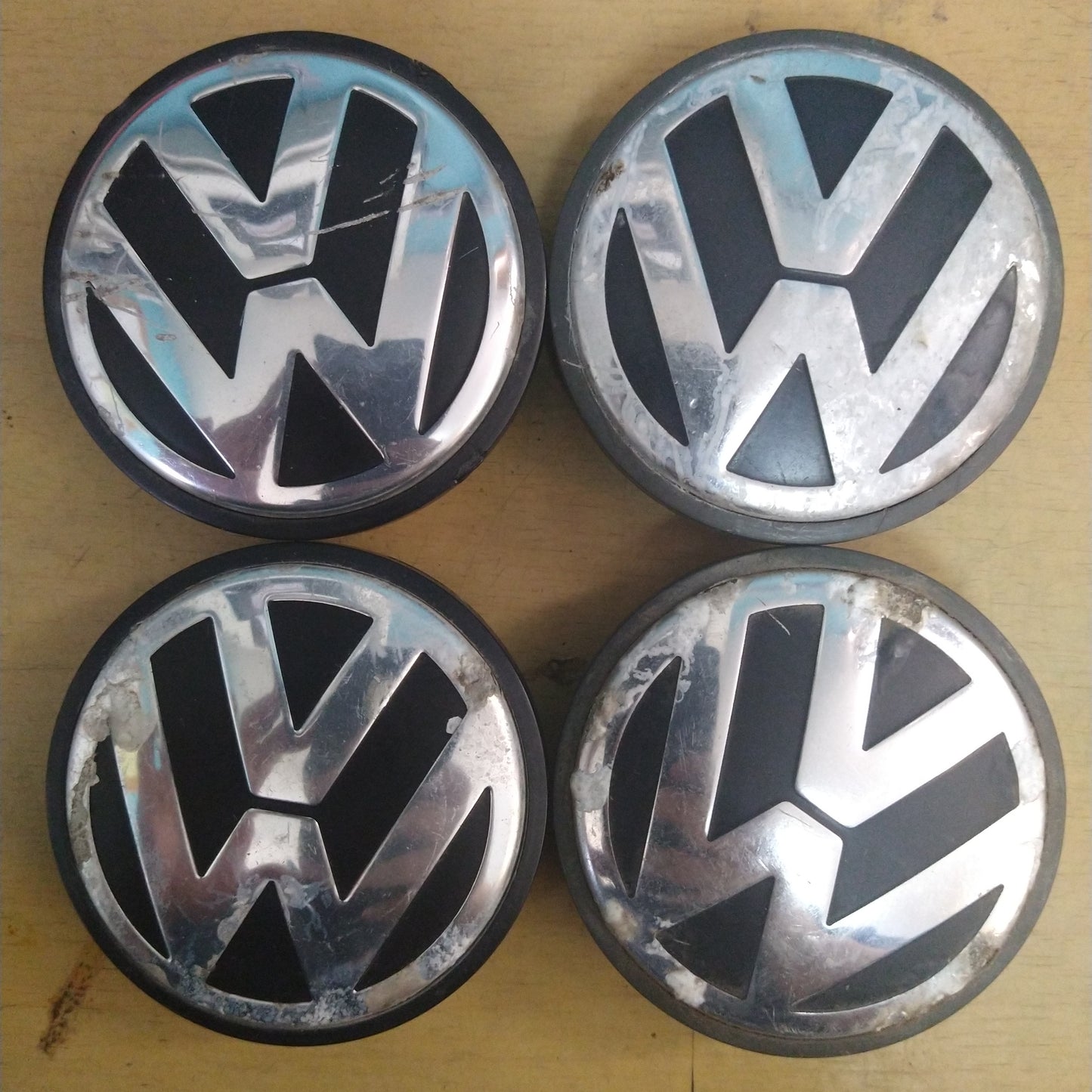 Wheel Center Cap SET 3B7601171 (pink)
