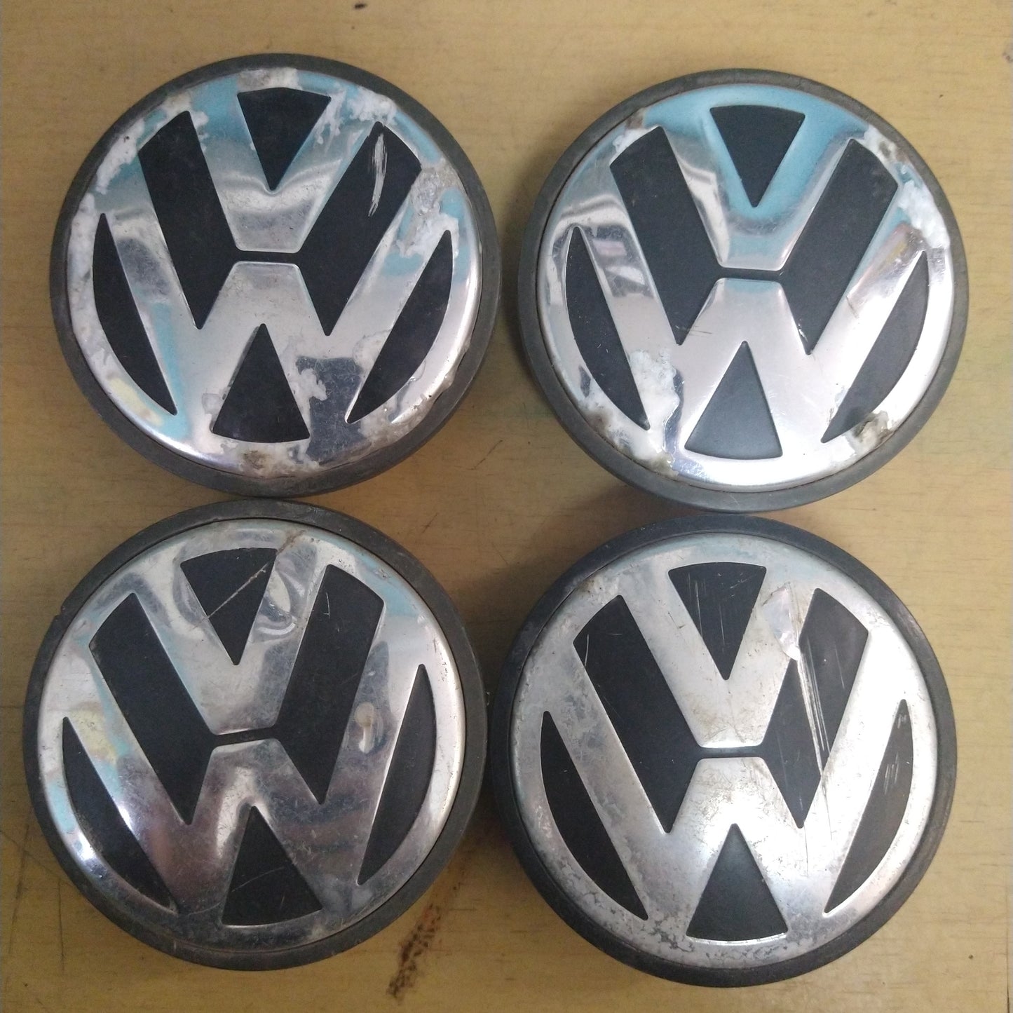 Wheel Center Cap SET 3B7601171 (green)