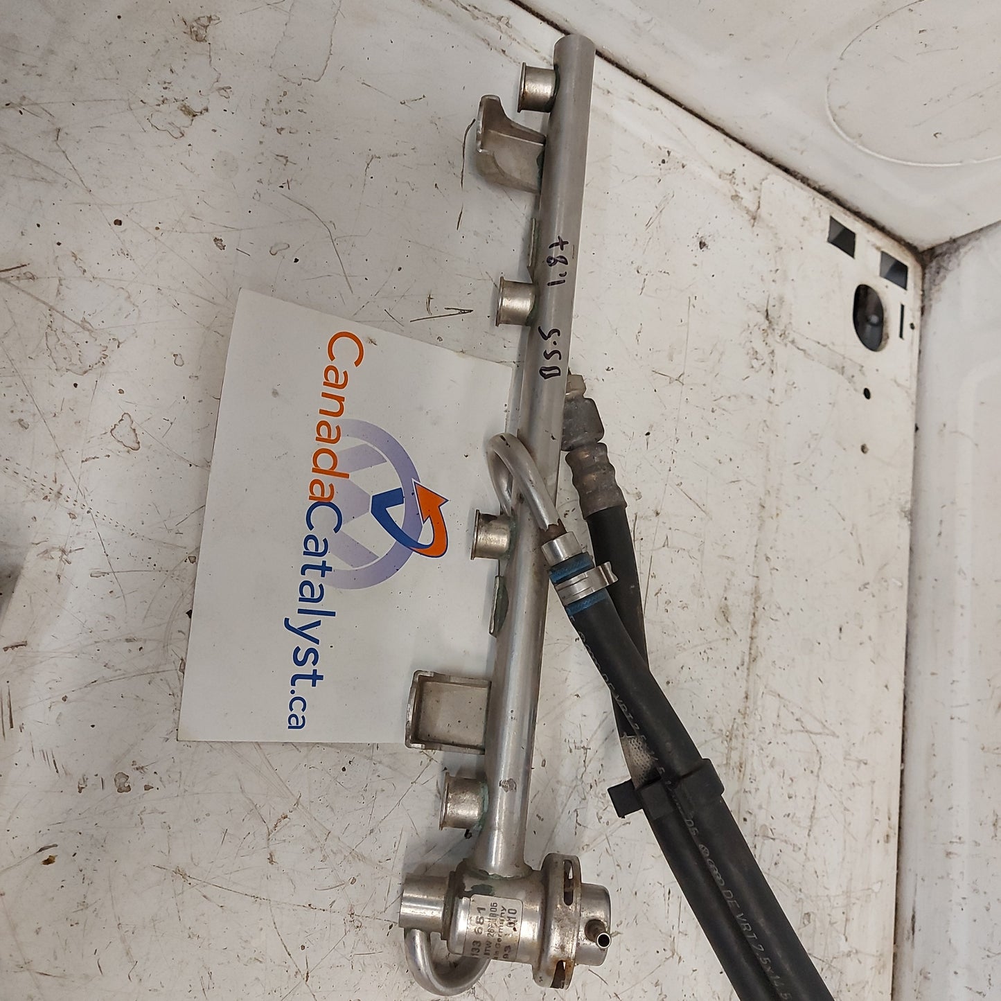 B5.5 fuel rail 1.8t