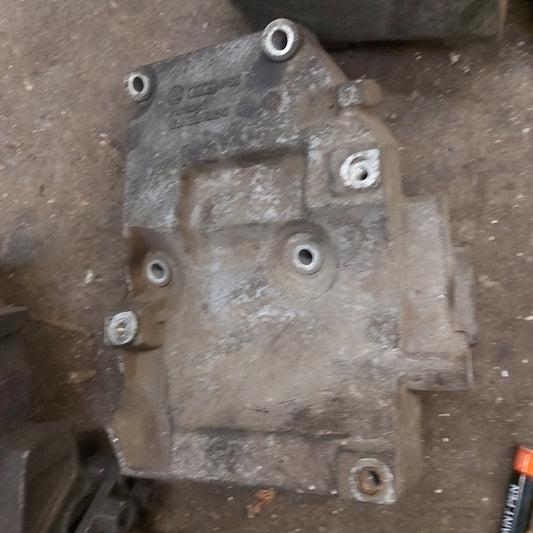 Bhw ac bracket 038260885c