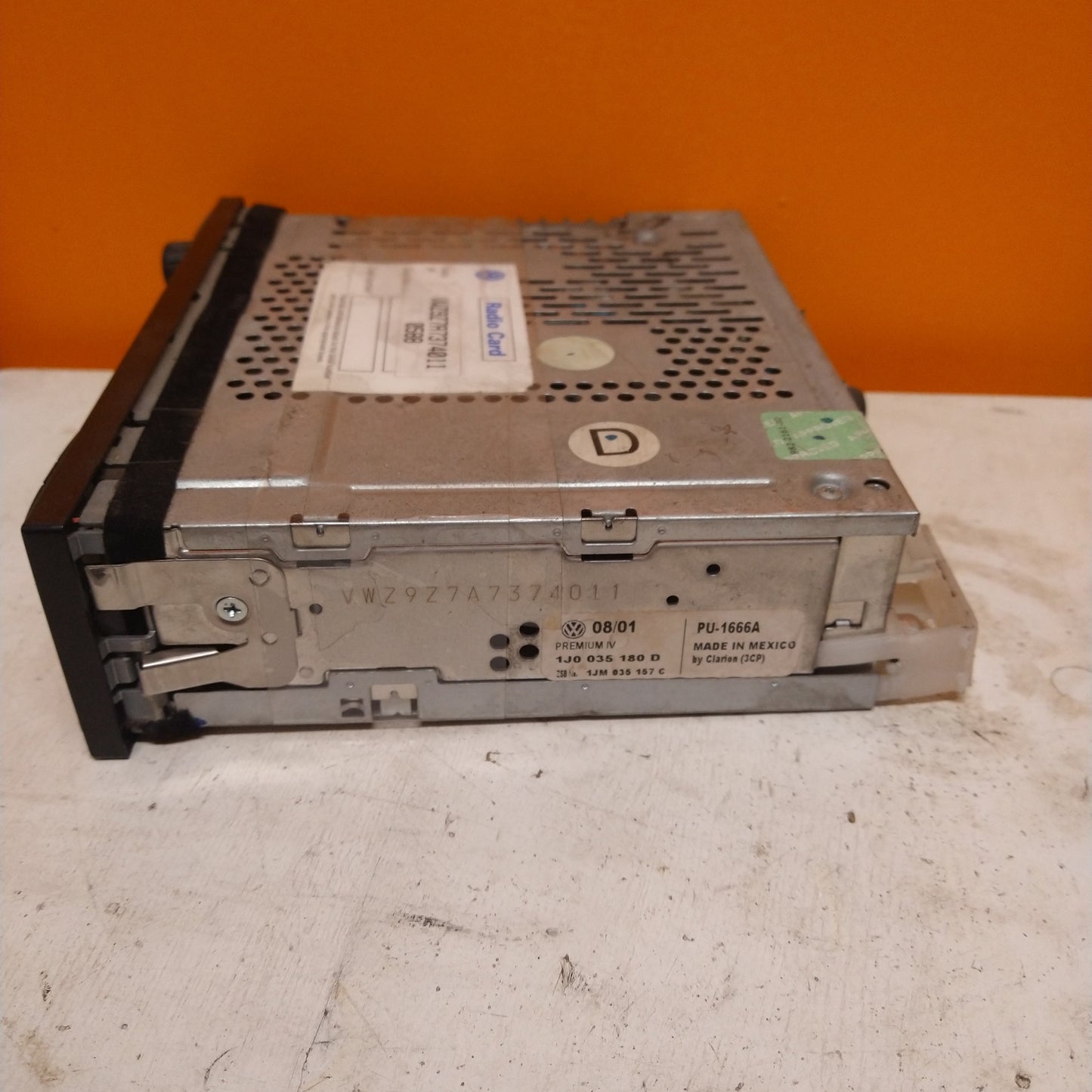 MK4 single DIN RADIO 1J0035180D