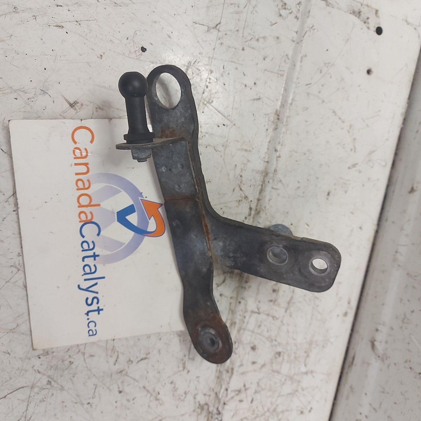 Cjaa engine lift bracket