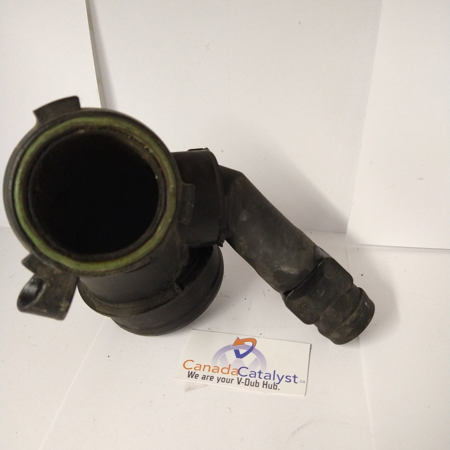 MK6 Engine Air Intake Hose Adapter 1K0129635  and the Quick Coupling Piece Heater Pipe 5N0906391