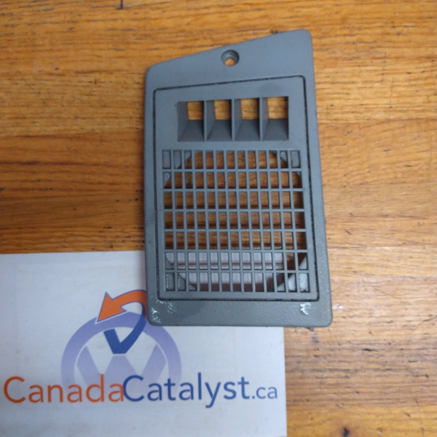 MK1 driver Dash Speaker Grill 175857085