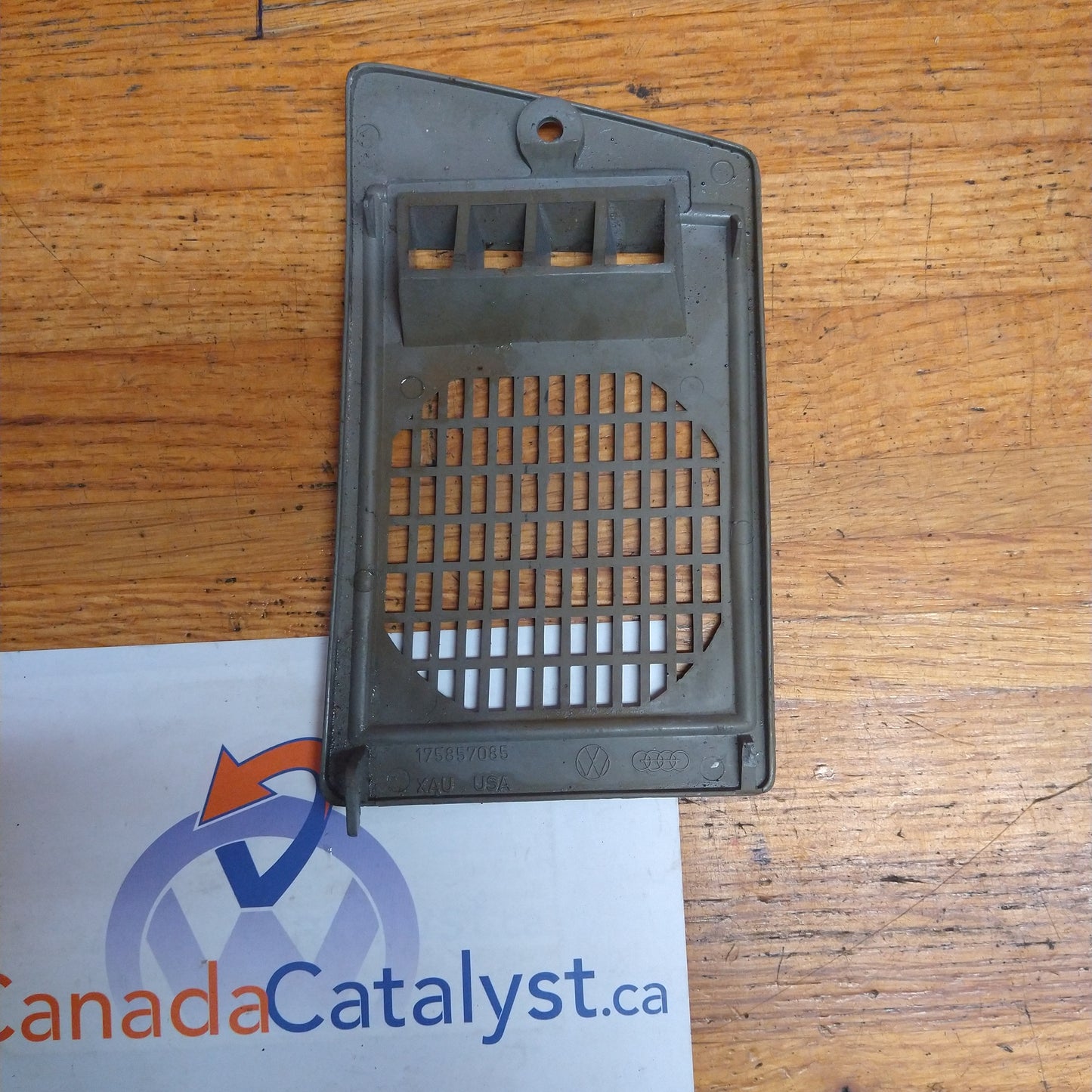 MK1 driver Dash Speaker Grill 175857085