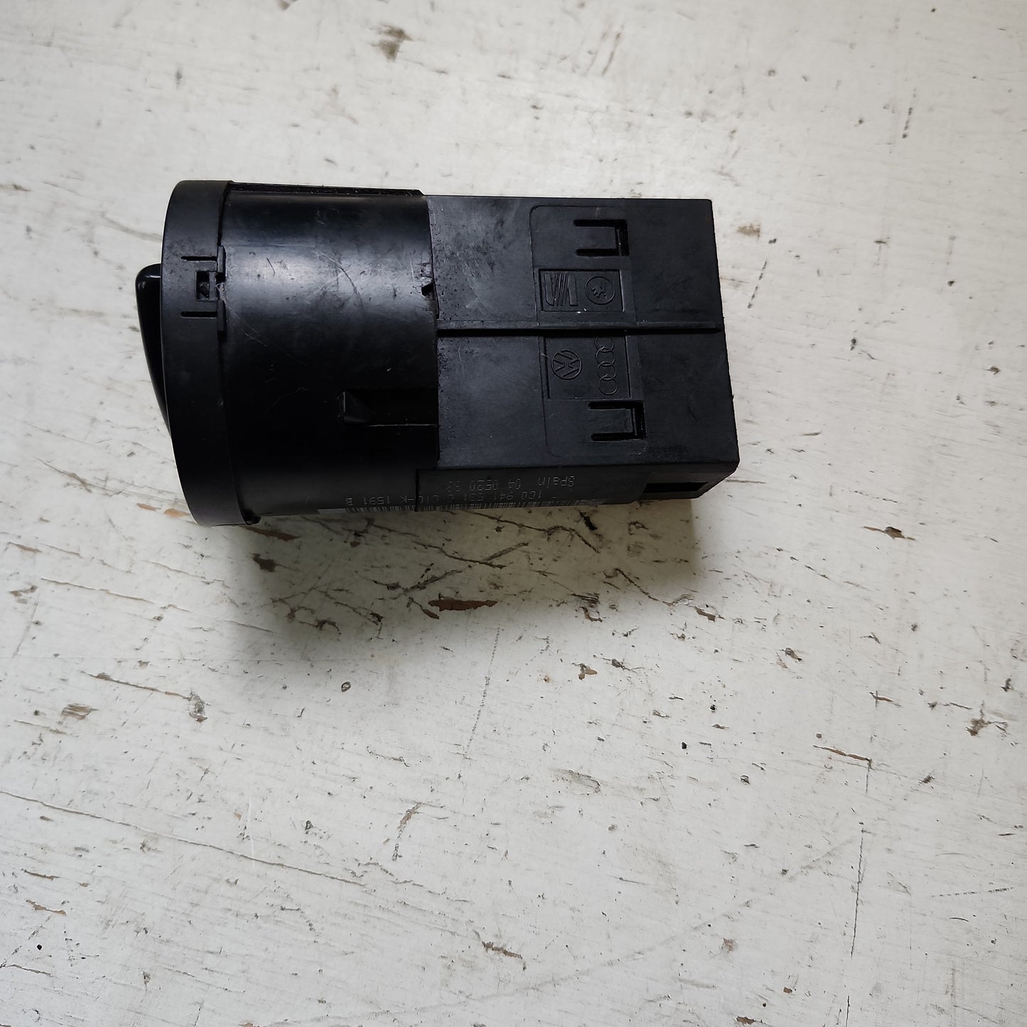 B5.5/MK4 Headlight SWITCH 1C0941531C