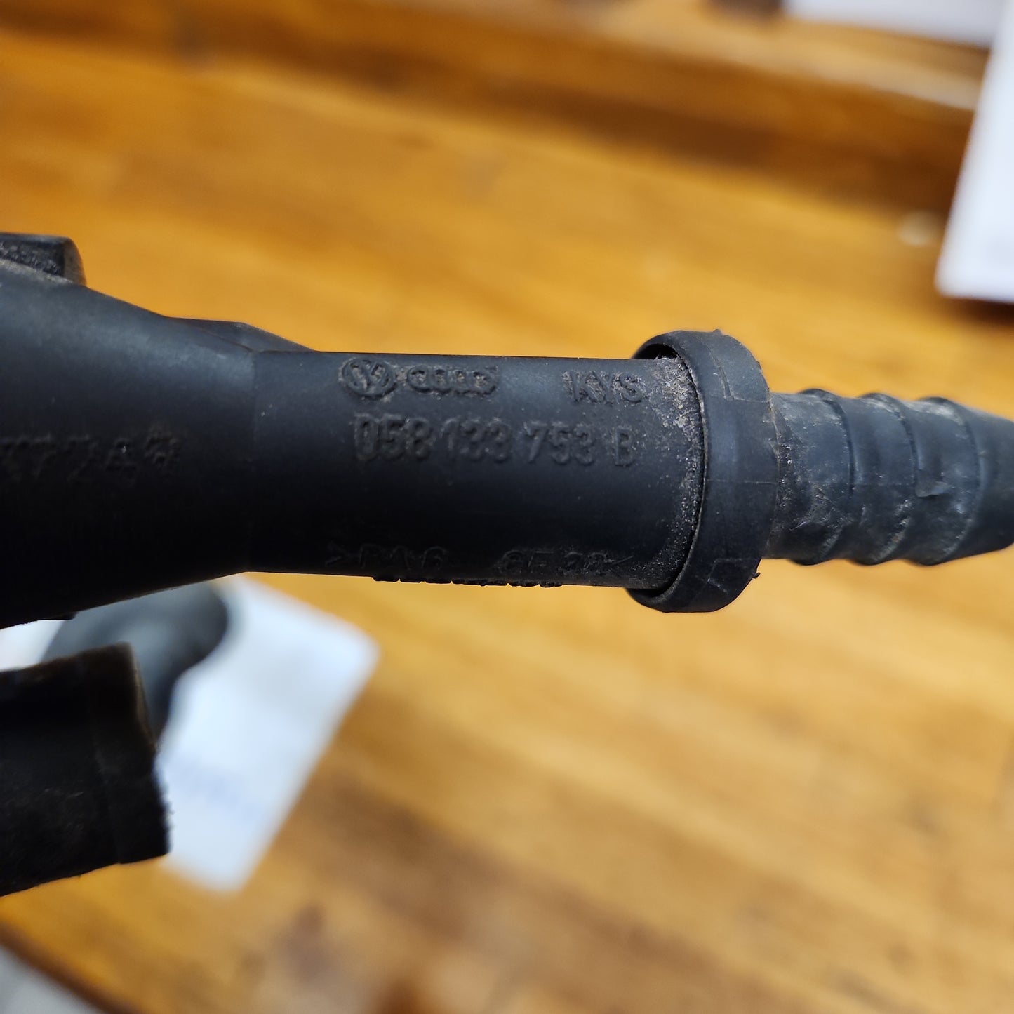 B5.5 brake booster check valve