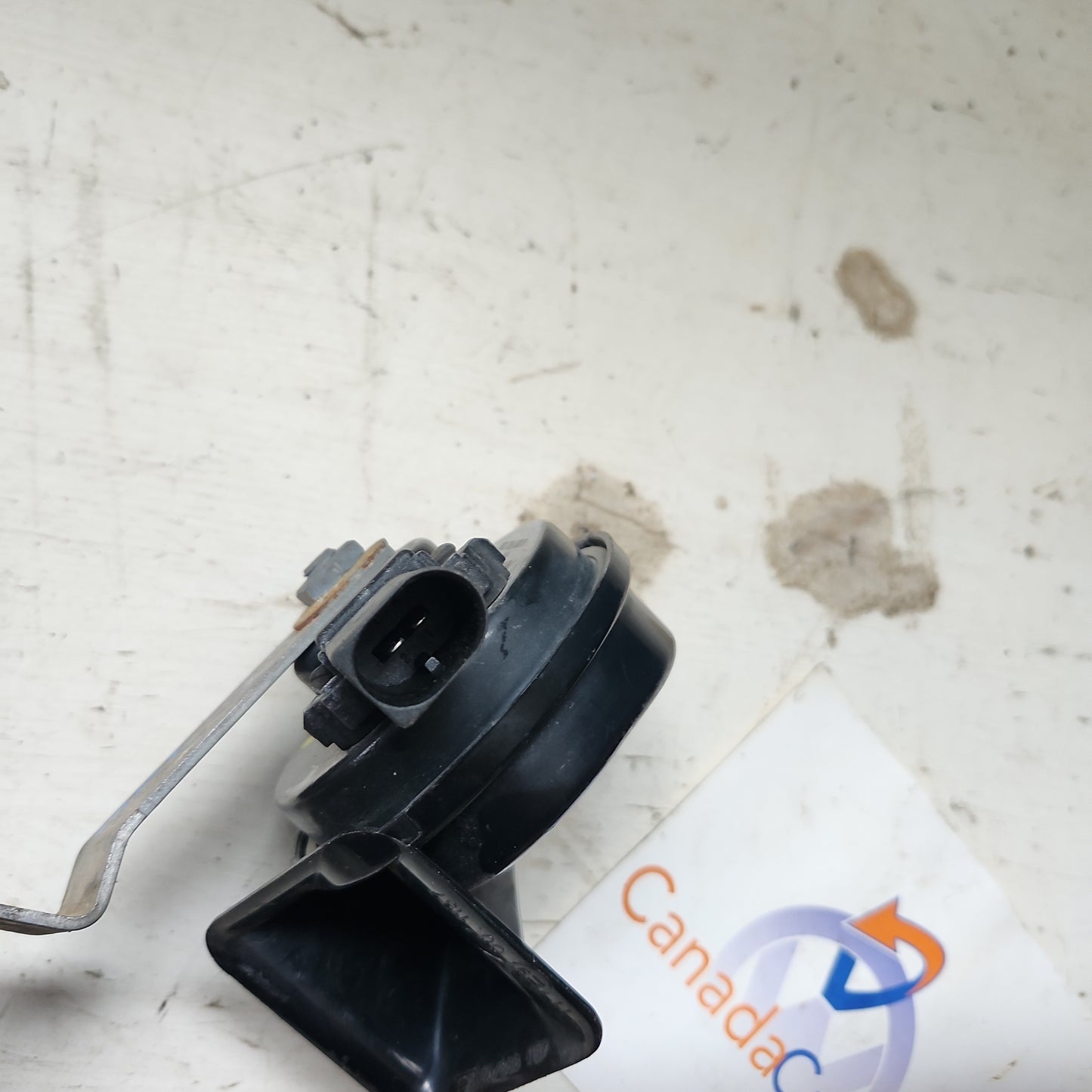 B5 MK5 MK6 CLARTON HORN (low note) with bracket