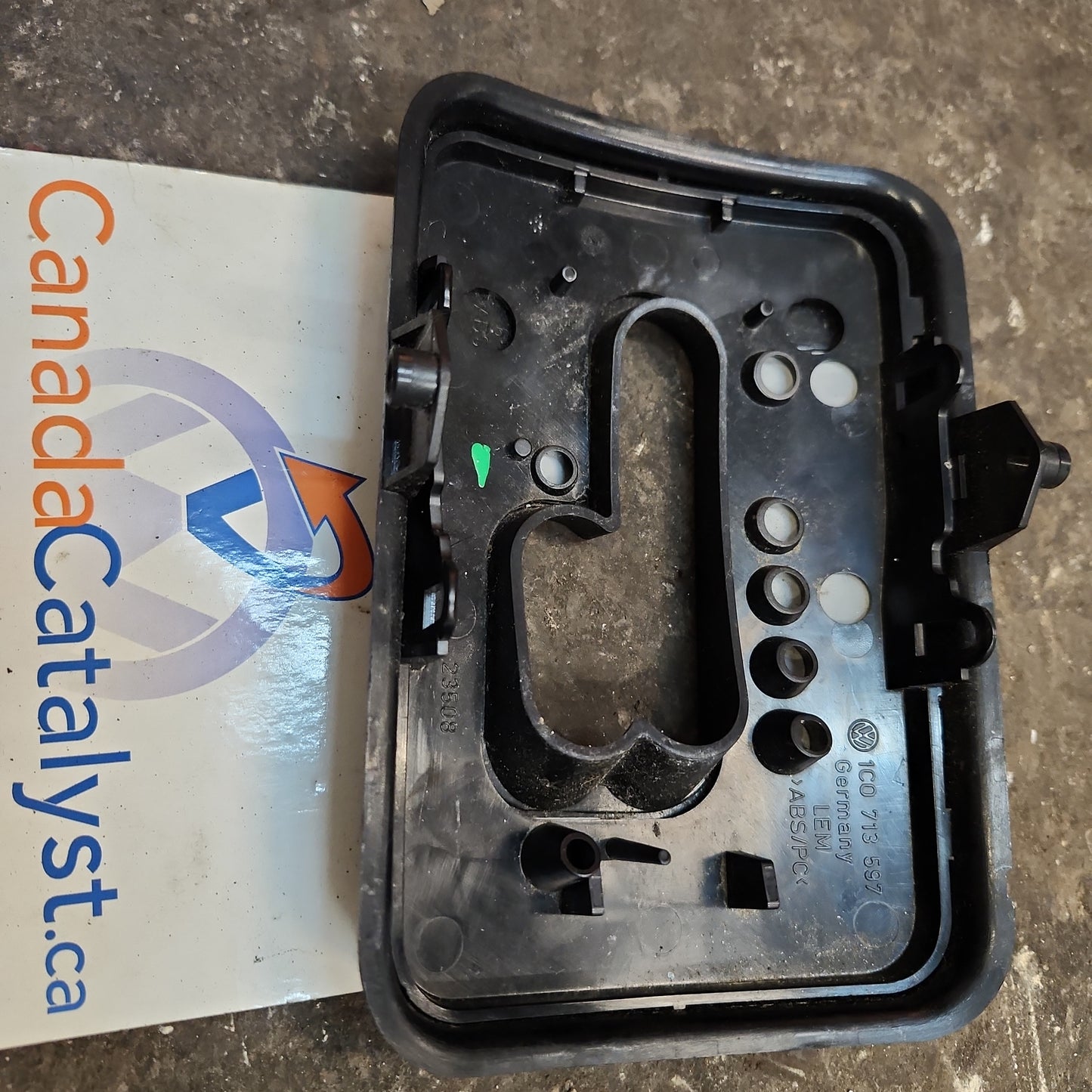 Black New Beetle Auto Shift ASSEMBLY 1C0713203A