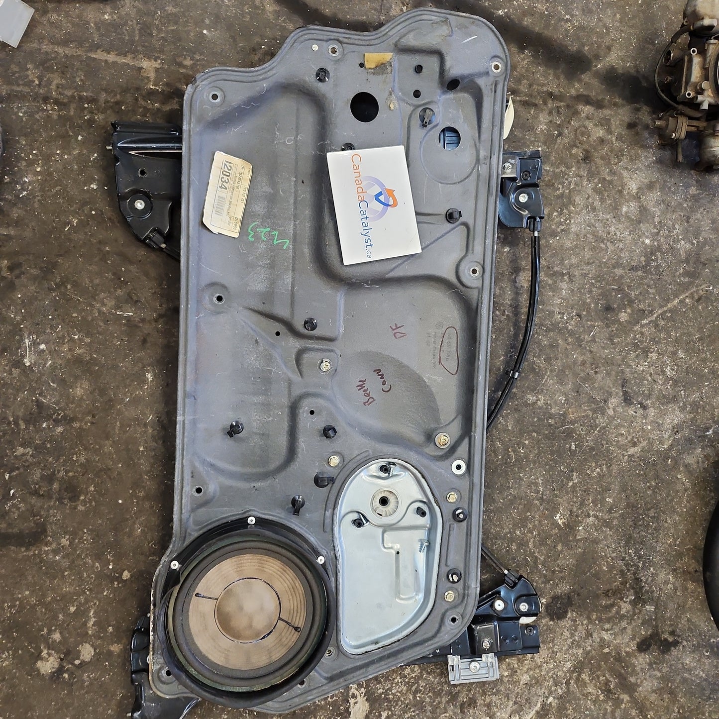 New Beetle Convertible Front Driver Window Regulator 1Y0837755D