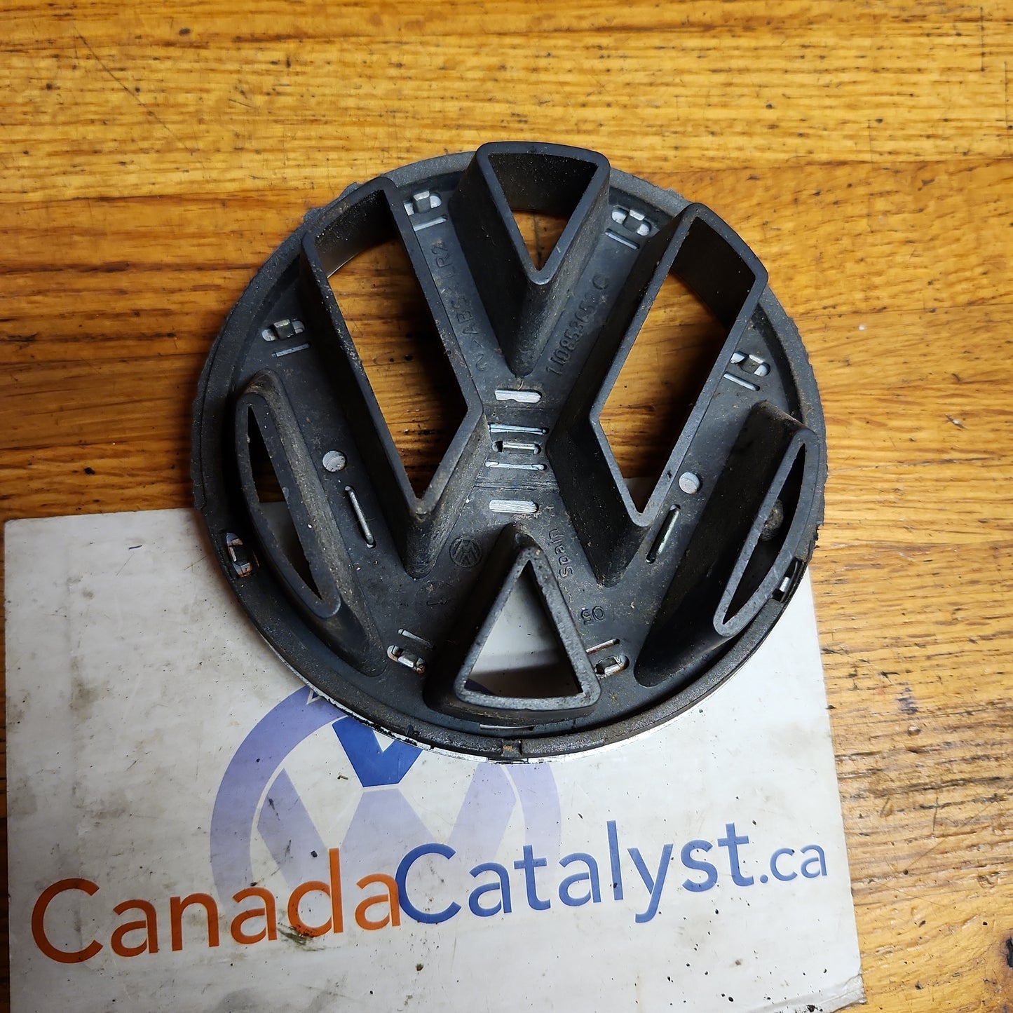 MK6 Golf Upper Grille EMBLEM