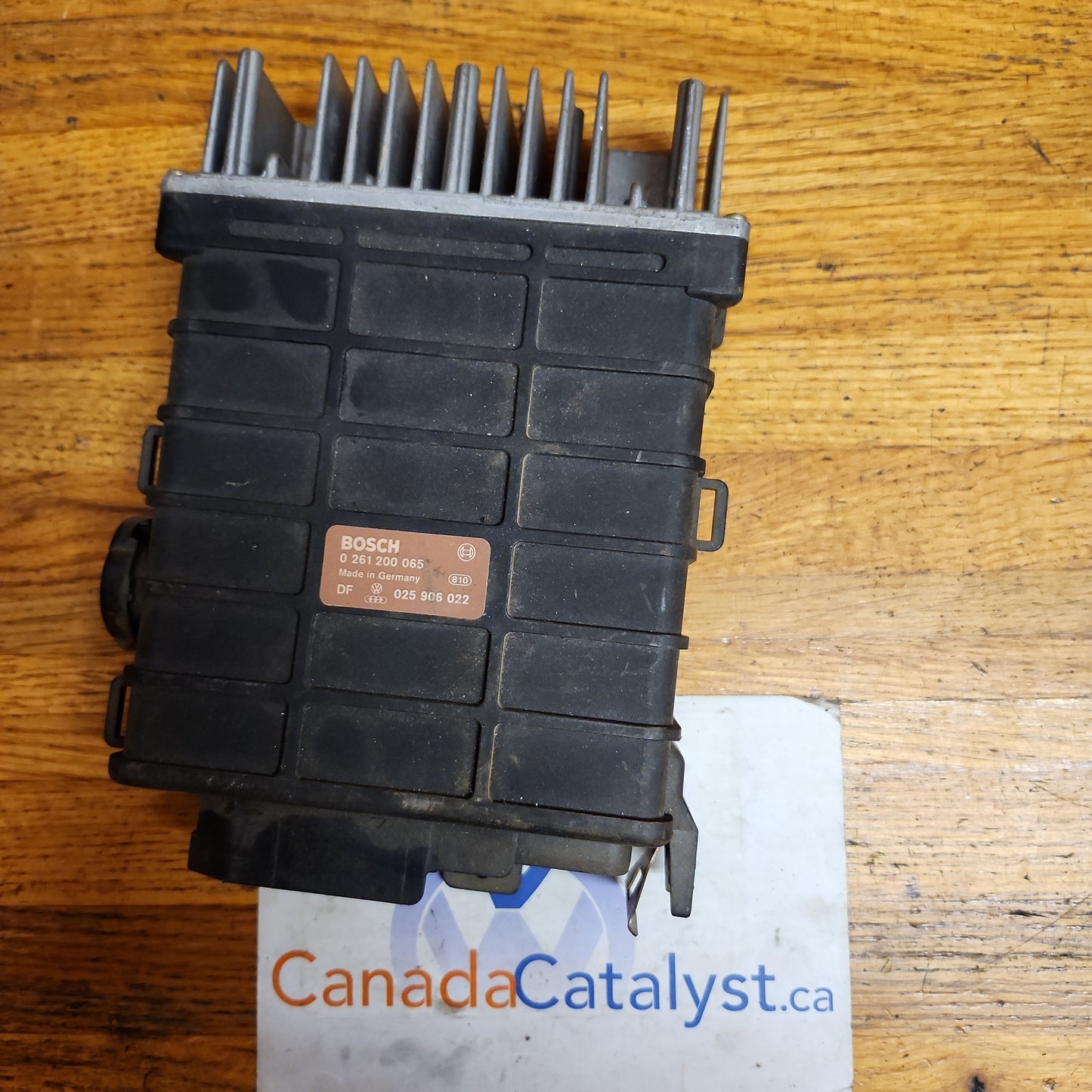 ECU 025906022