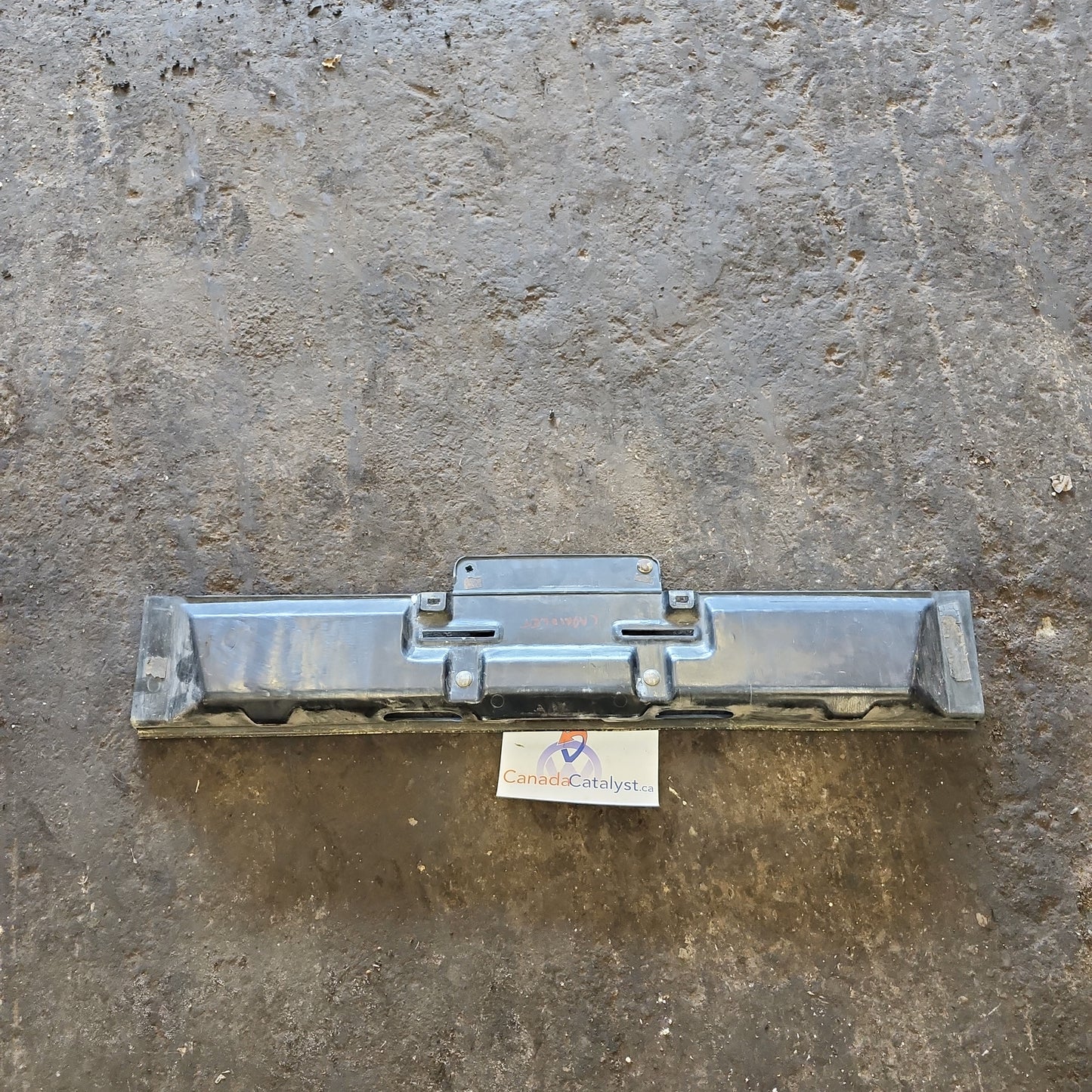 Cabriolet plate holder