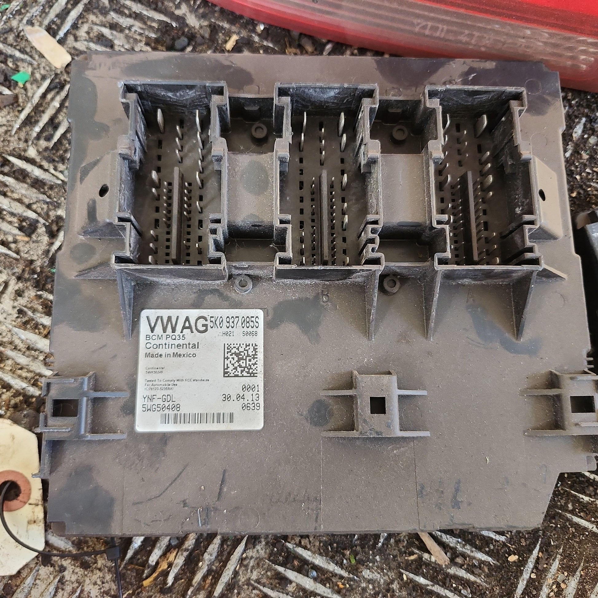 5K0937085S