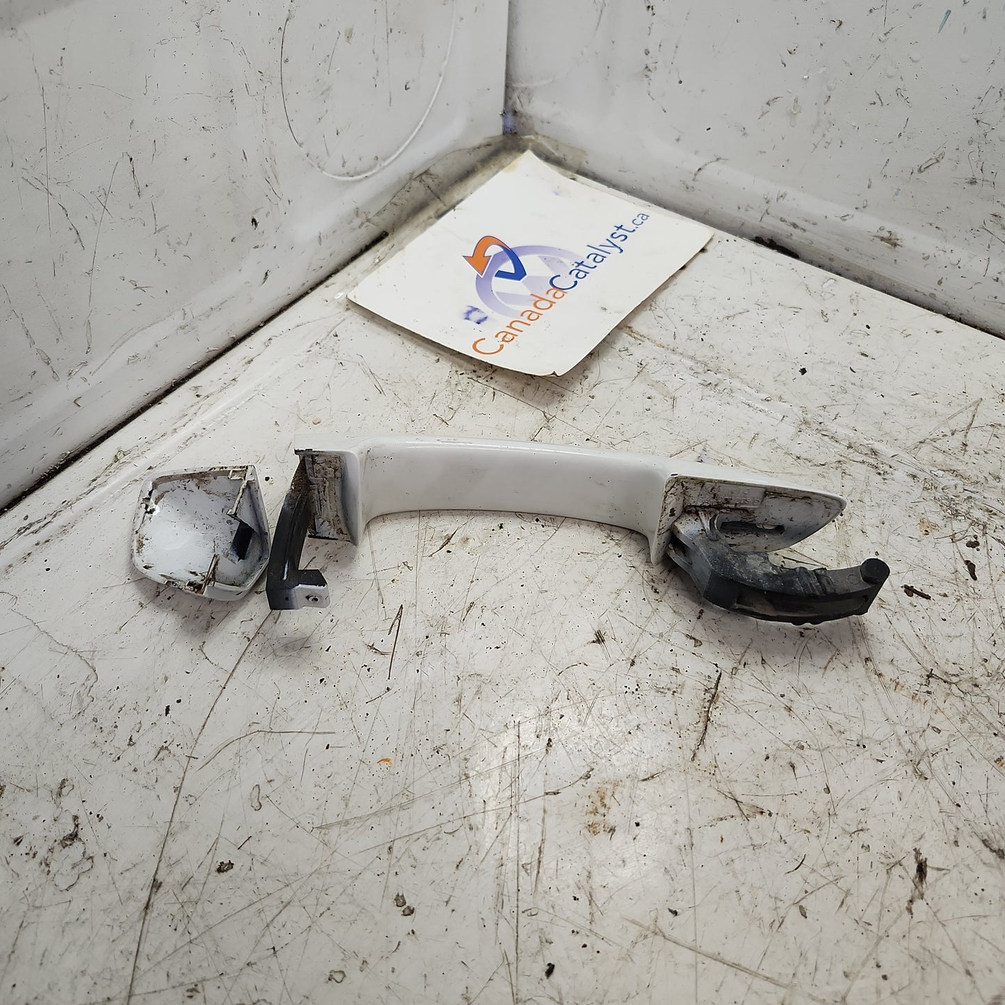 MK6 Jetta Passenger exterior DOOR HANDLE