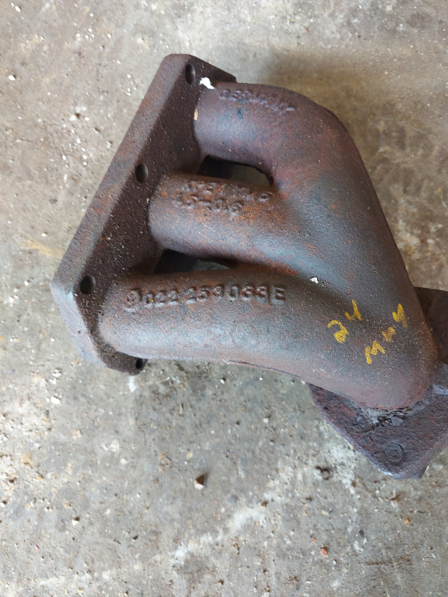 MK4 24V VR6 Exhaust Manifold Pair 022253033E/034E