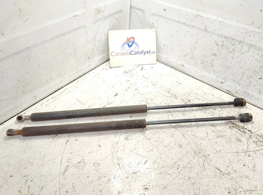 B4 Wagon Hatch STRUTS 3A9827550