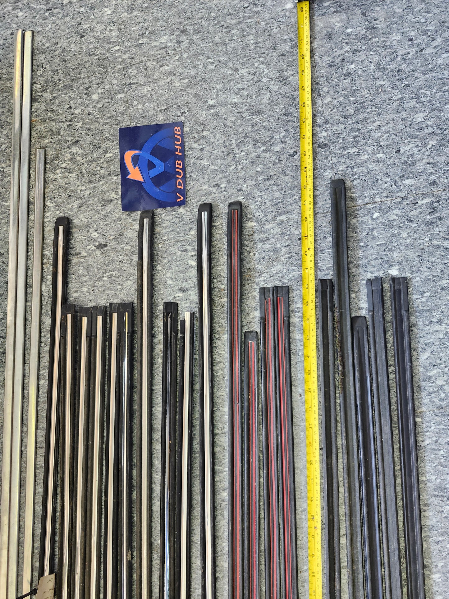 Cabriolet trim spears