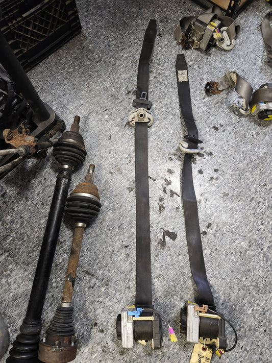 MK4 Golf 2 Door Front SEAT BELT set