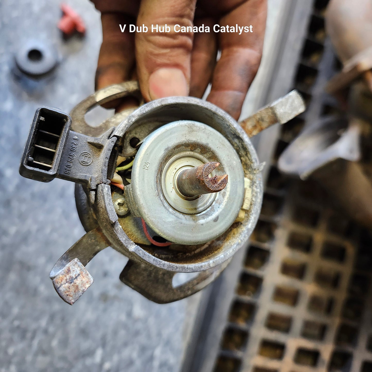 1992 T4 Distributor 2.5 023905205B
