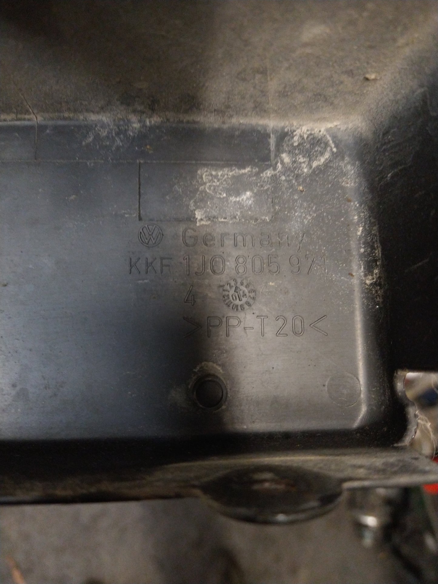 MK4 Air Duct 1J0805971