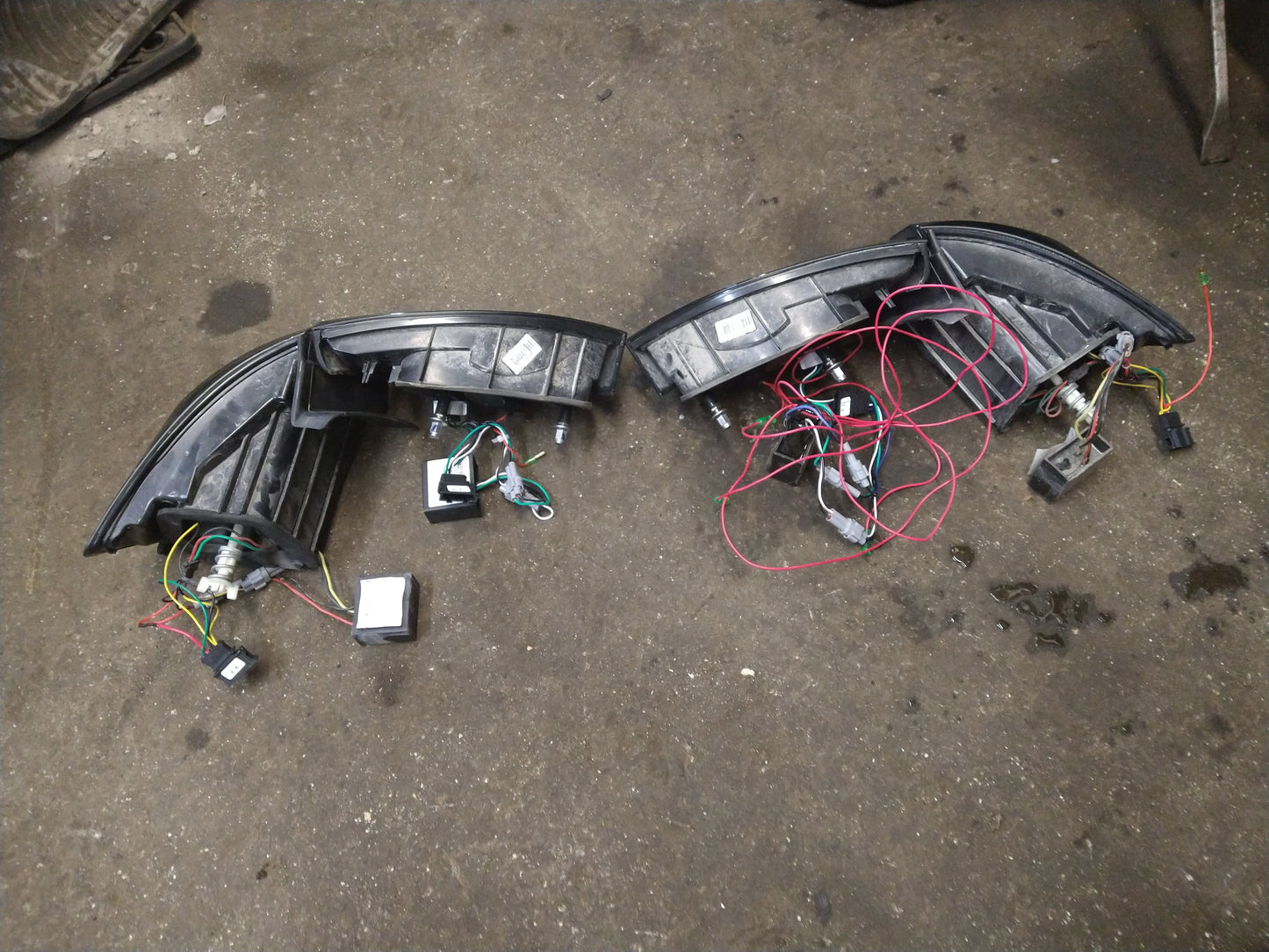 MK6 Jetta Sedan Tail Light Set - darkest tint