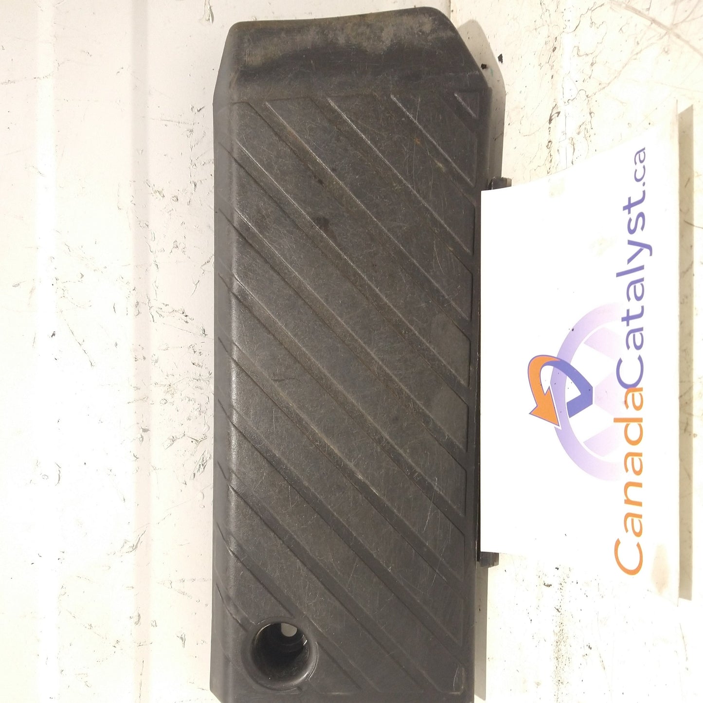 B5.5 Dead Pedal 8D1864777