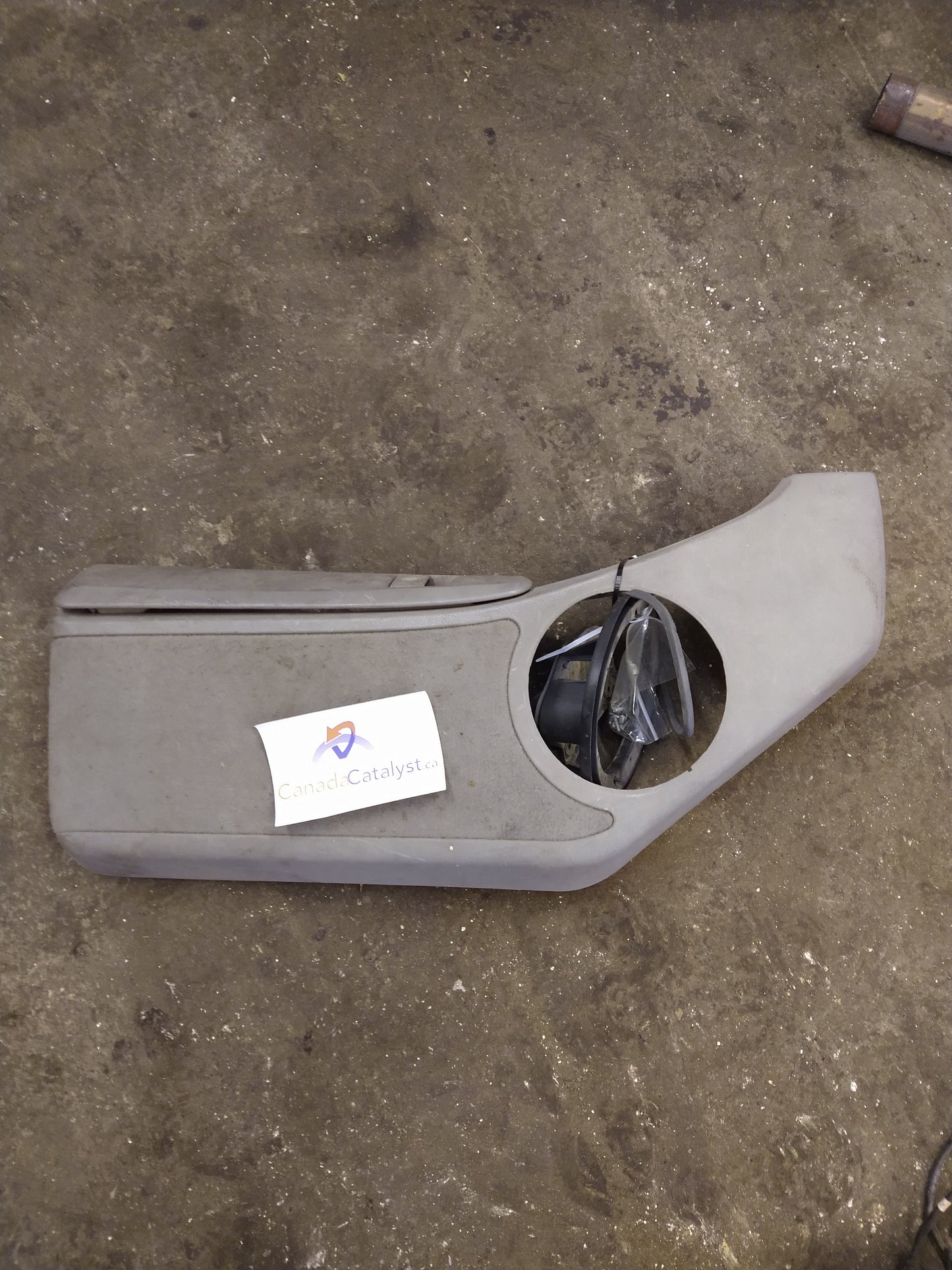 T4 Driver Storage Box TRIM 7D1867131