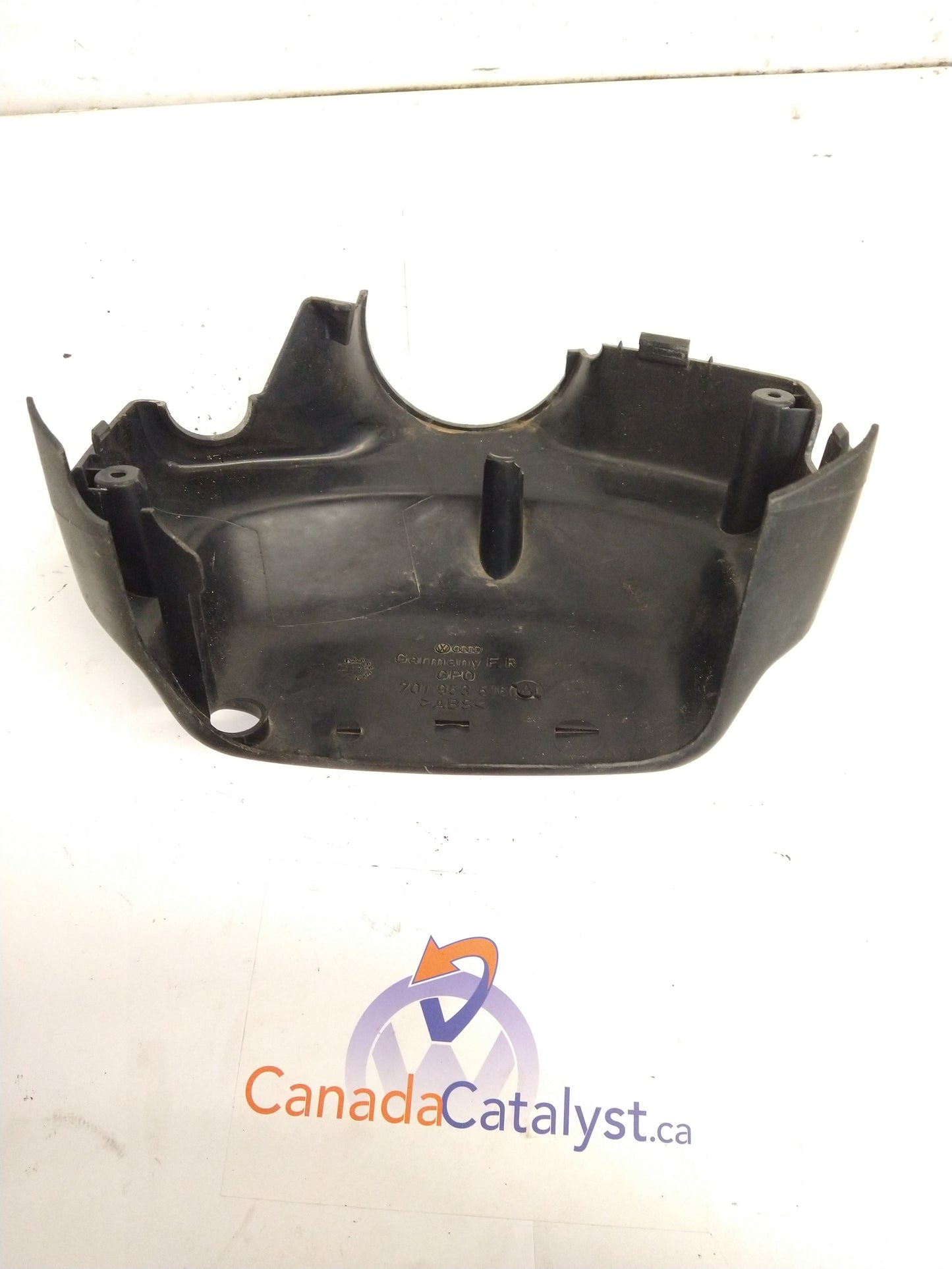 T4 92-96 Lower Steering Column COVER 701953516/517A