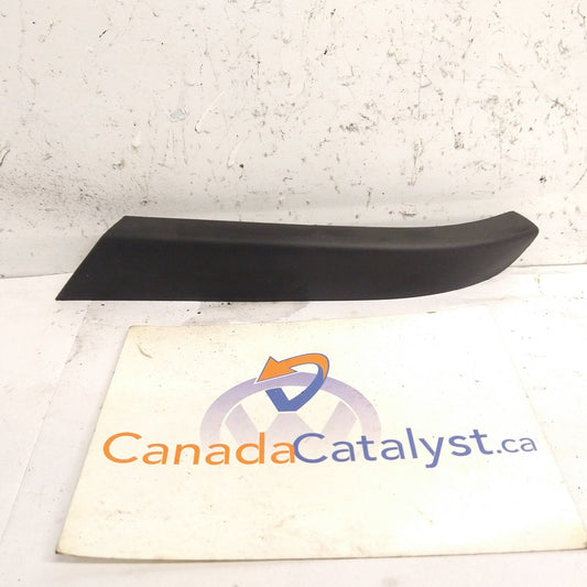 B7 interior door handle cover PASSENGER 561867172A