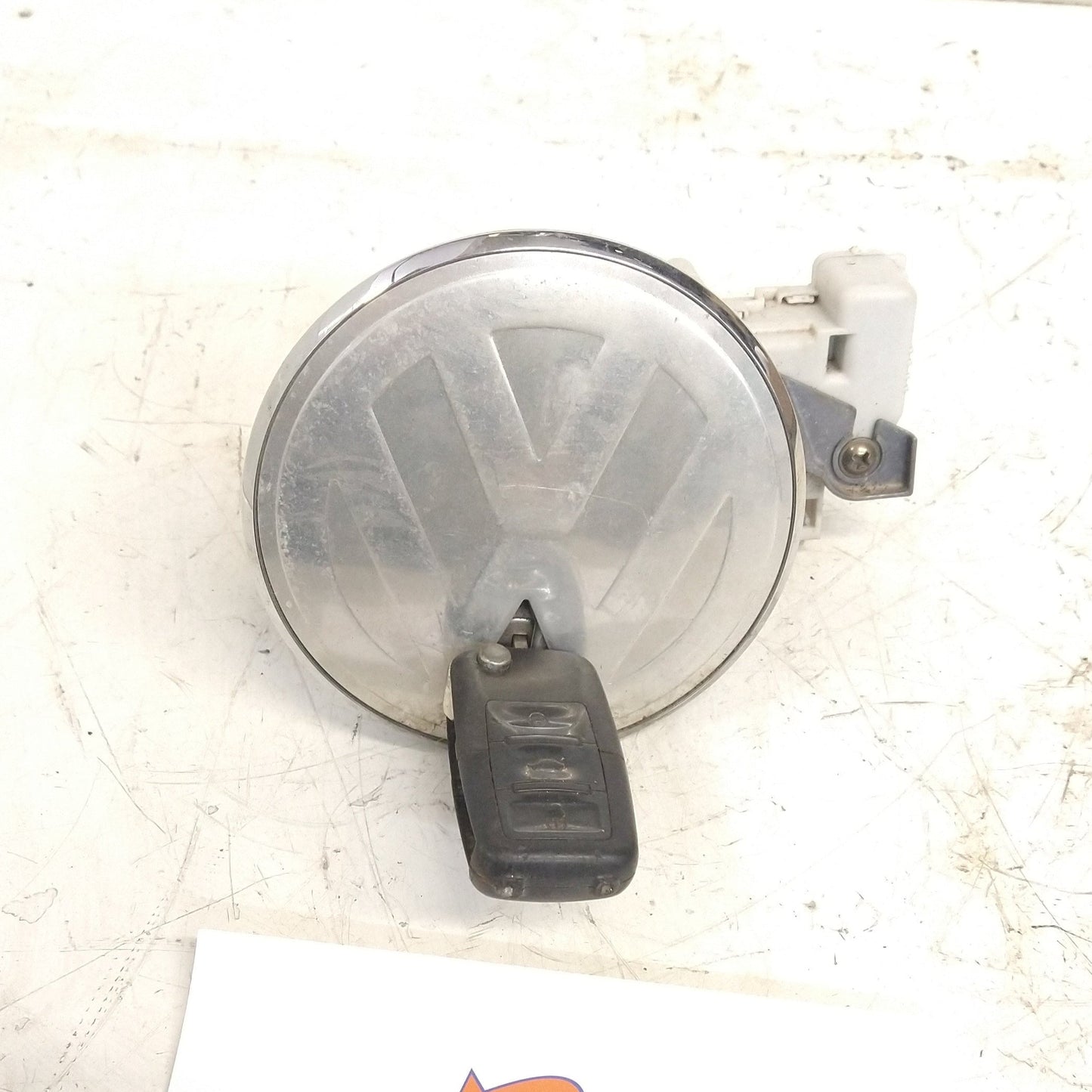 New Beetle Trunk Lock Mechanism with Key