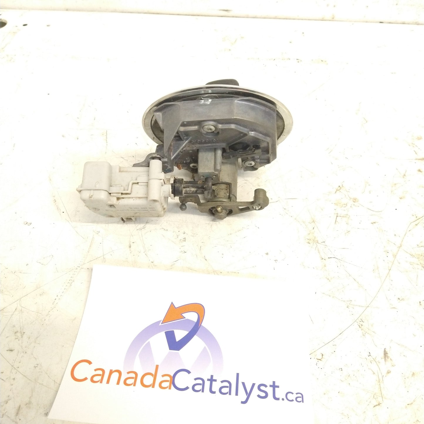 New Beetle Trunk Lock Mechanism with Key