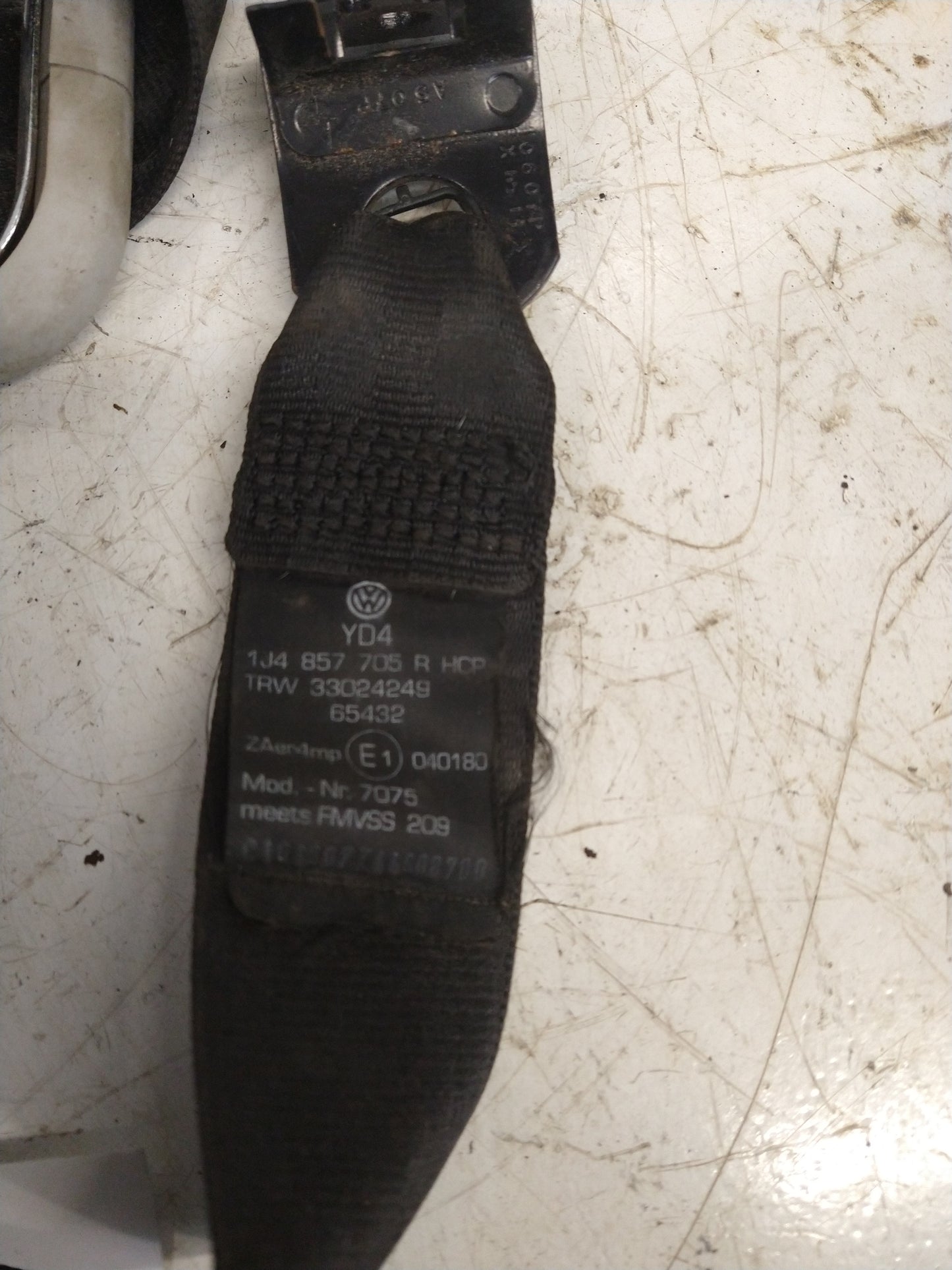 MK4 Golf Front Driver SEAT BELT 1J4857705R