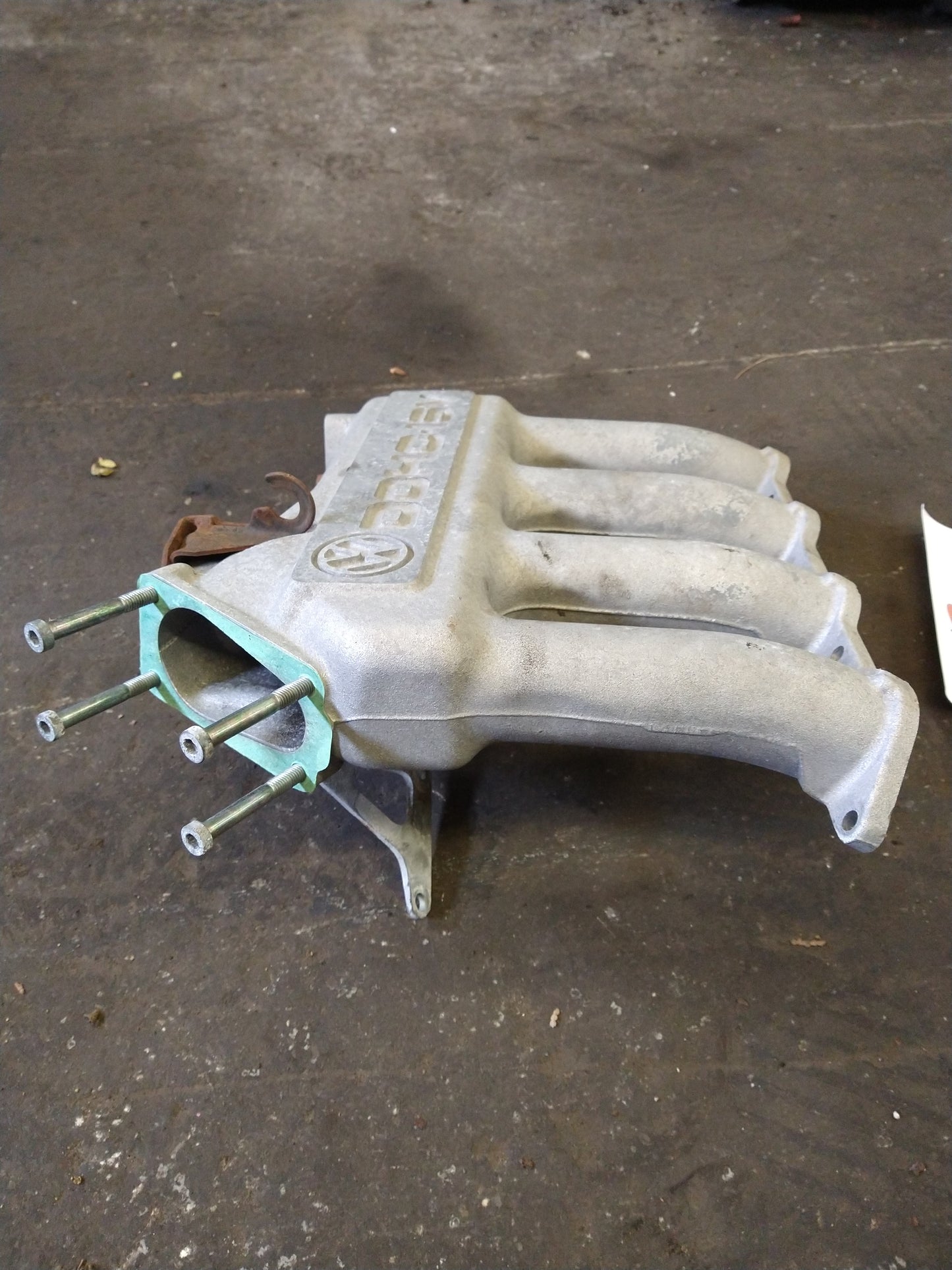 B3/MK2 1.8L 16V Upper Intake Manifold 051133223B