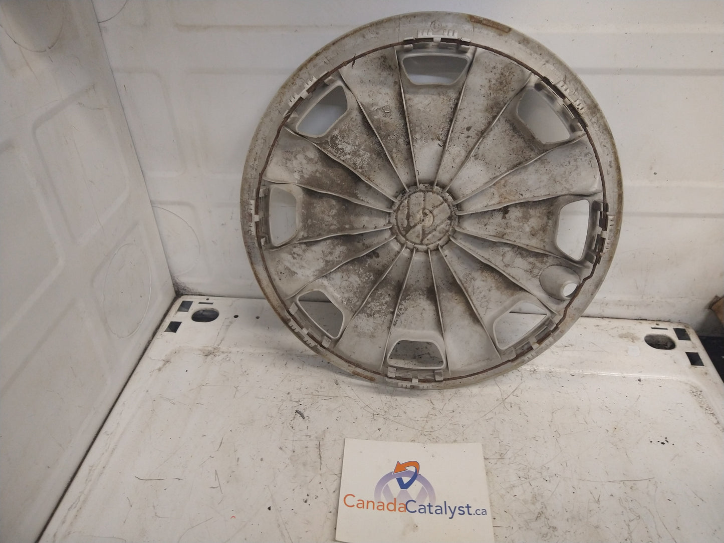 MK3 Wheel Cover 1HM601147A