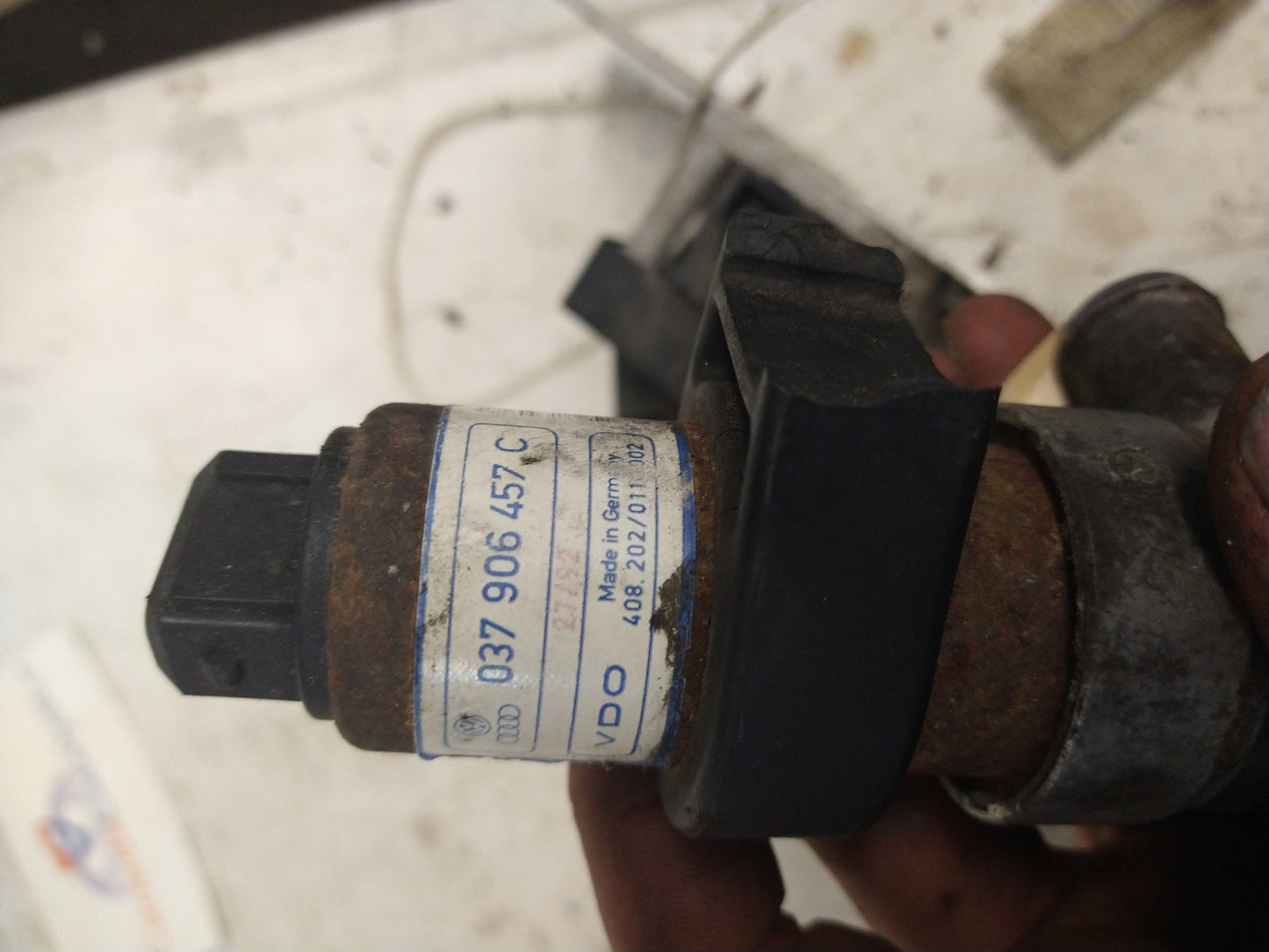 Engine Idle Air Control VALVE 037906457C