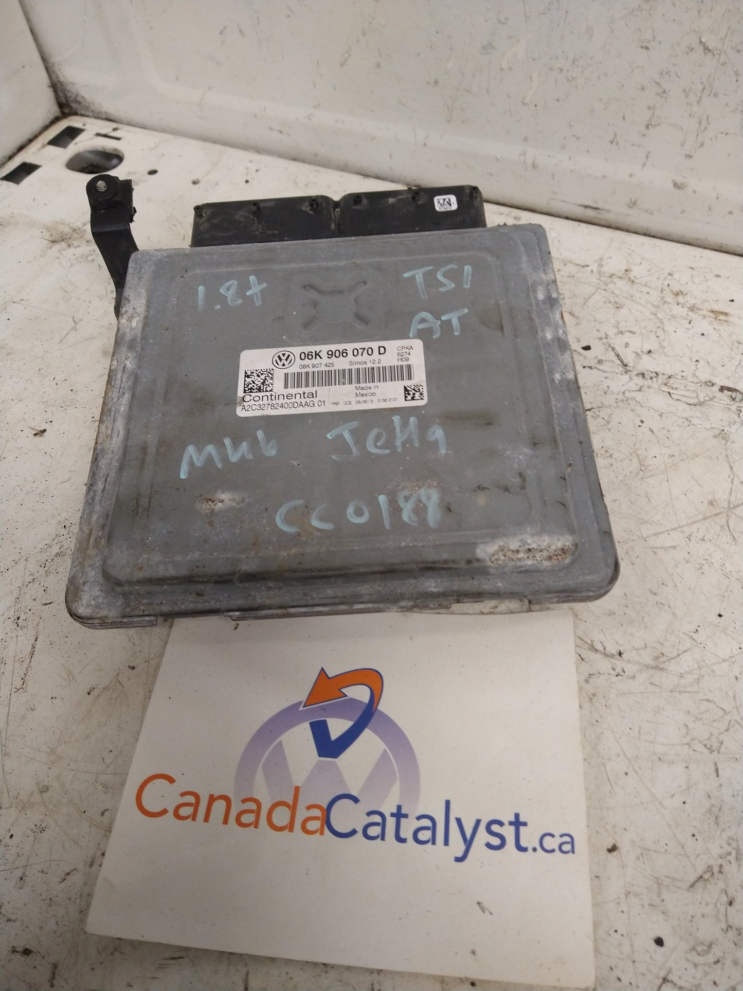 ECU 06K906070D