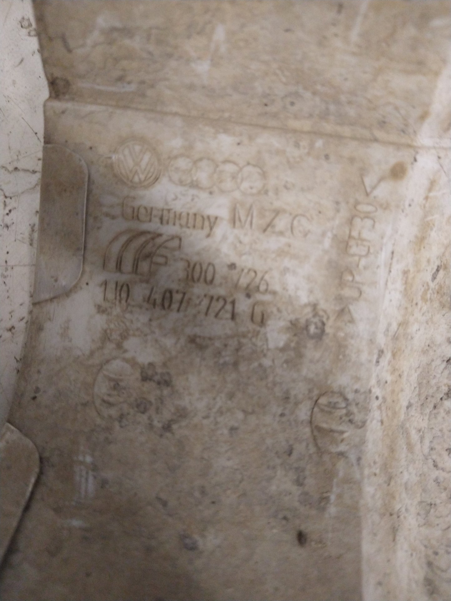 MK6 CV Joint HEAT SHIELD 1J0407721G V DUB HUB